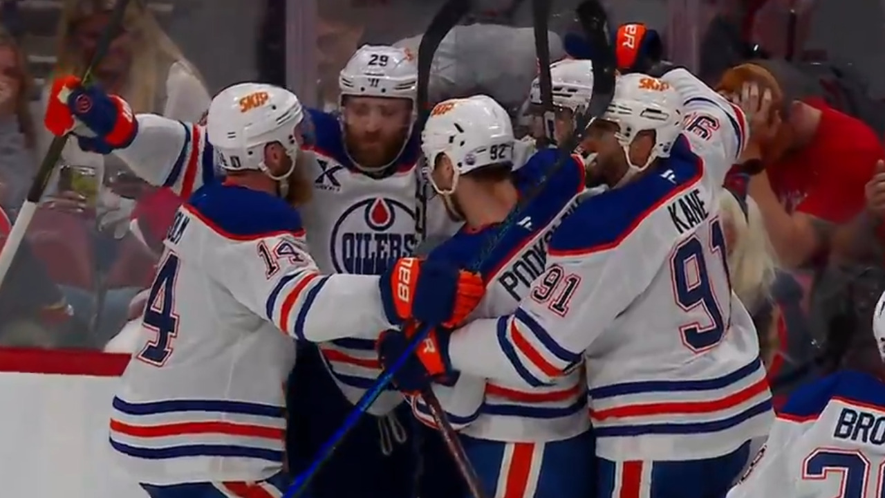 Gotta See It: Oilers’ Draisaitl scores OT winner with one hand to even series