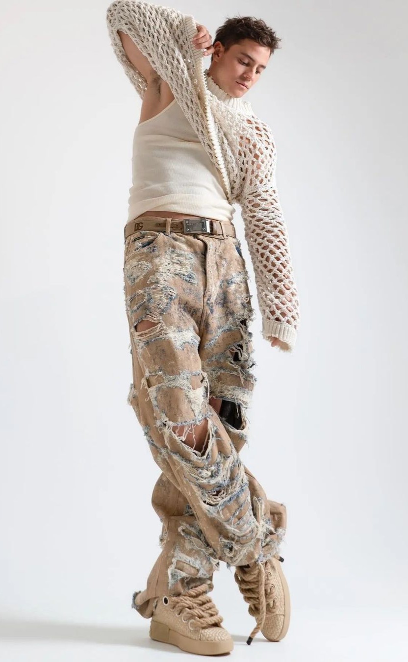 Shredded Jeans and Frayed T-shirts