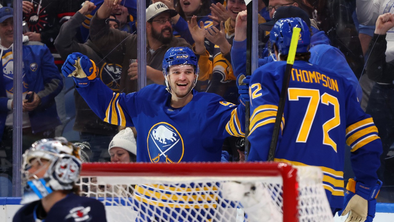 Norris has three points in return as Sabres crush Jets