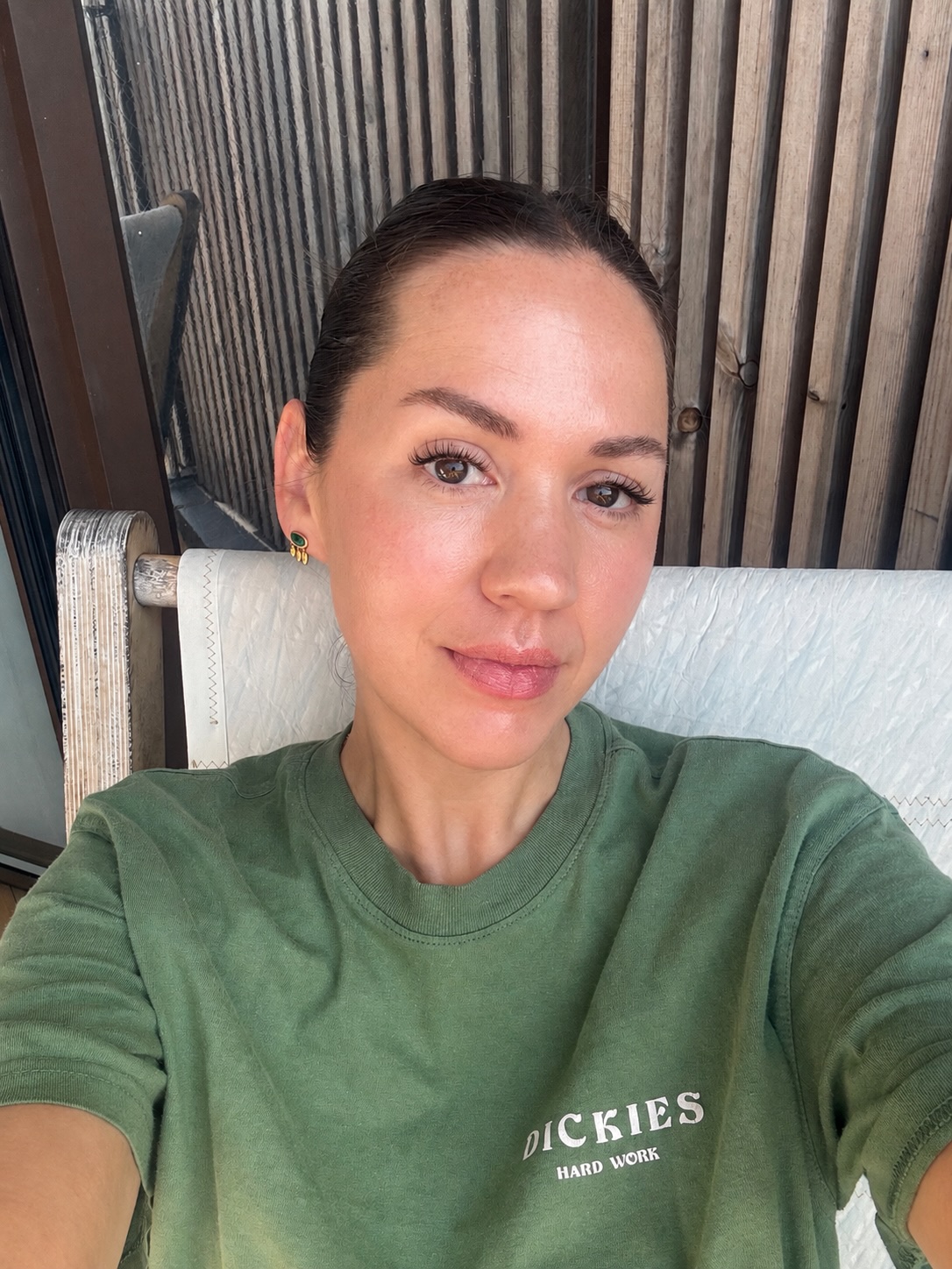 Perdita Nouril with glowing skin after using the best brightening serums