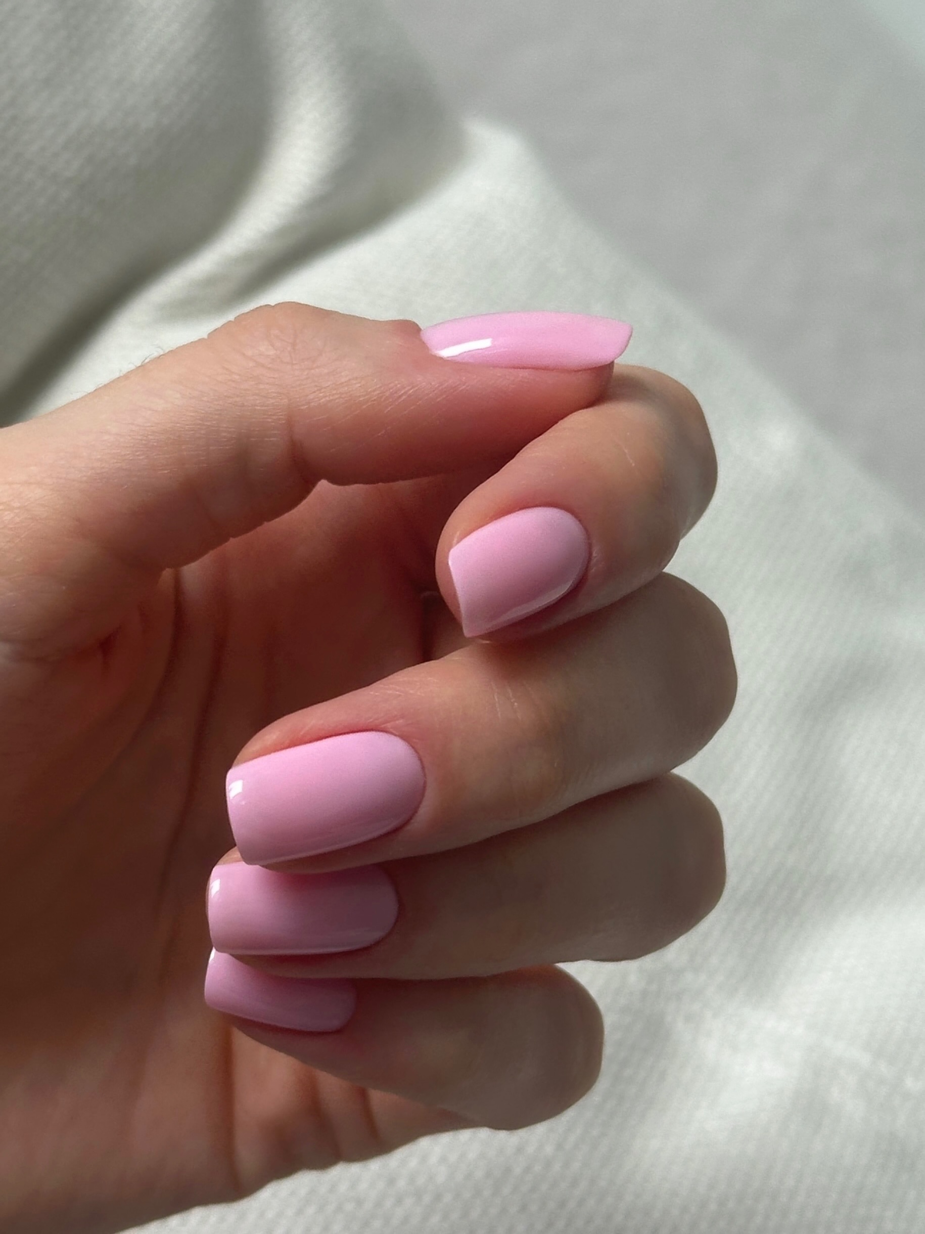 @saruhnails baby pink square nails