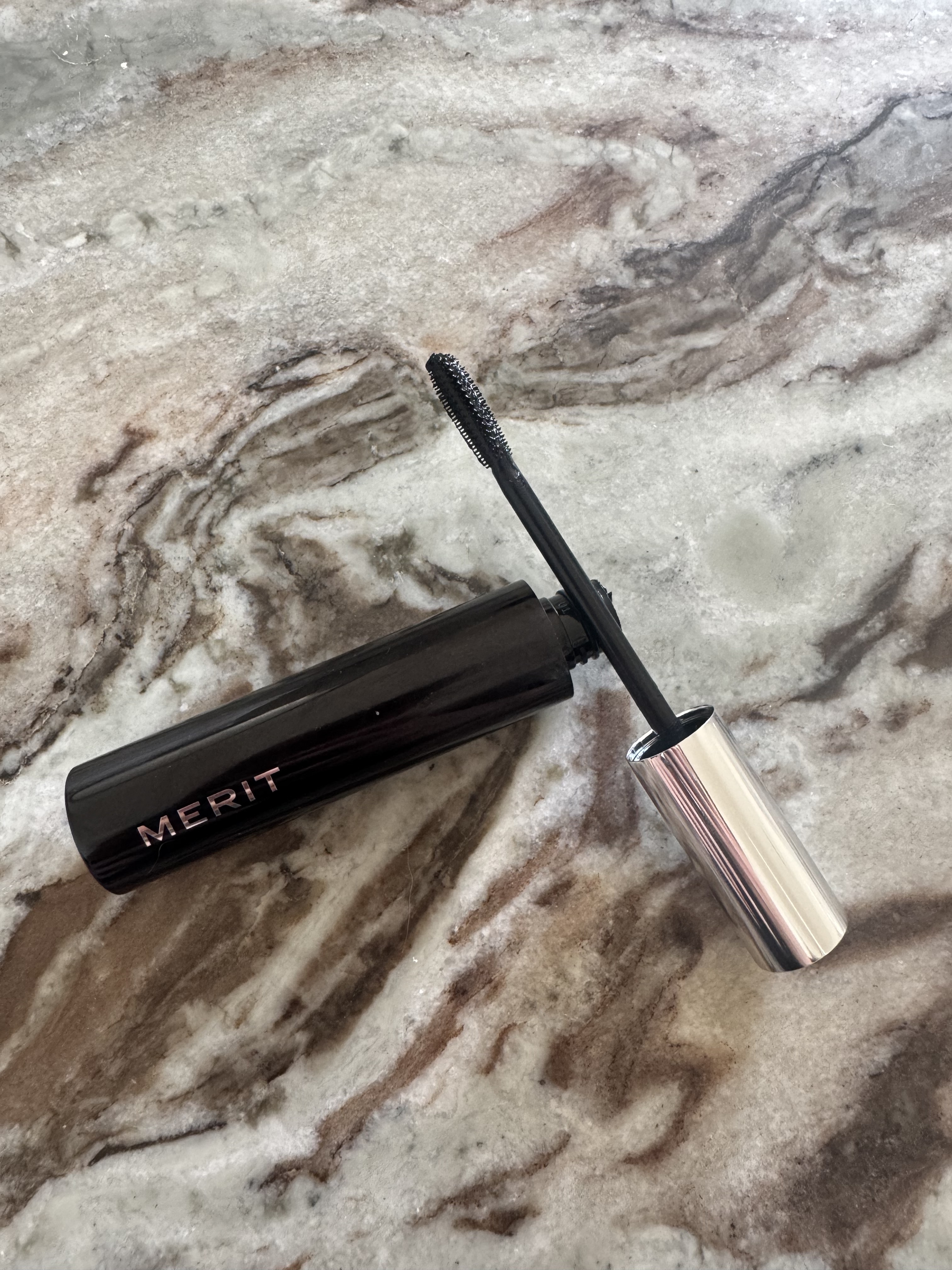 The Merit Clean Volume mascara wand