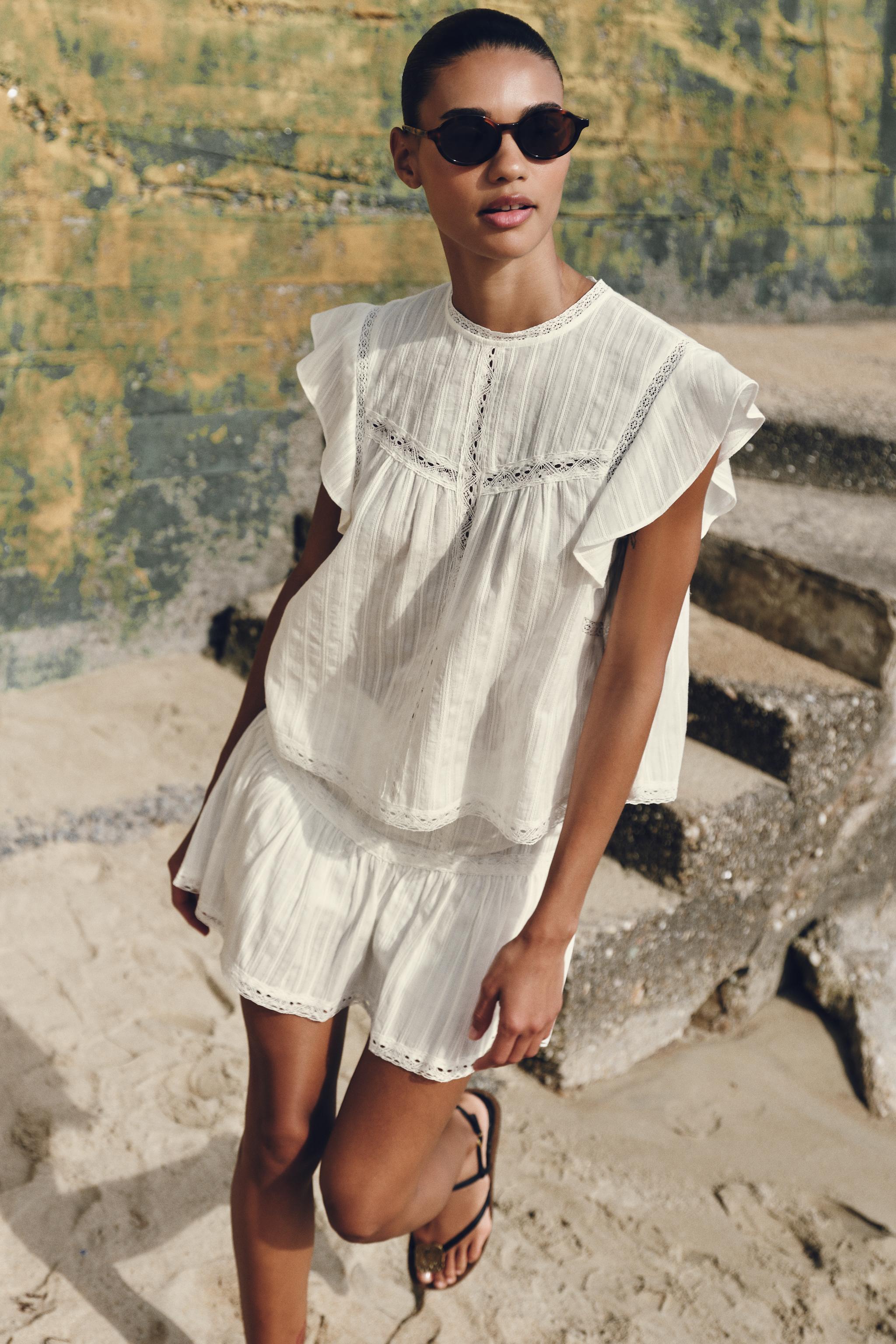 Romantic Ladder-Trim Top