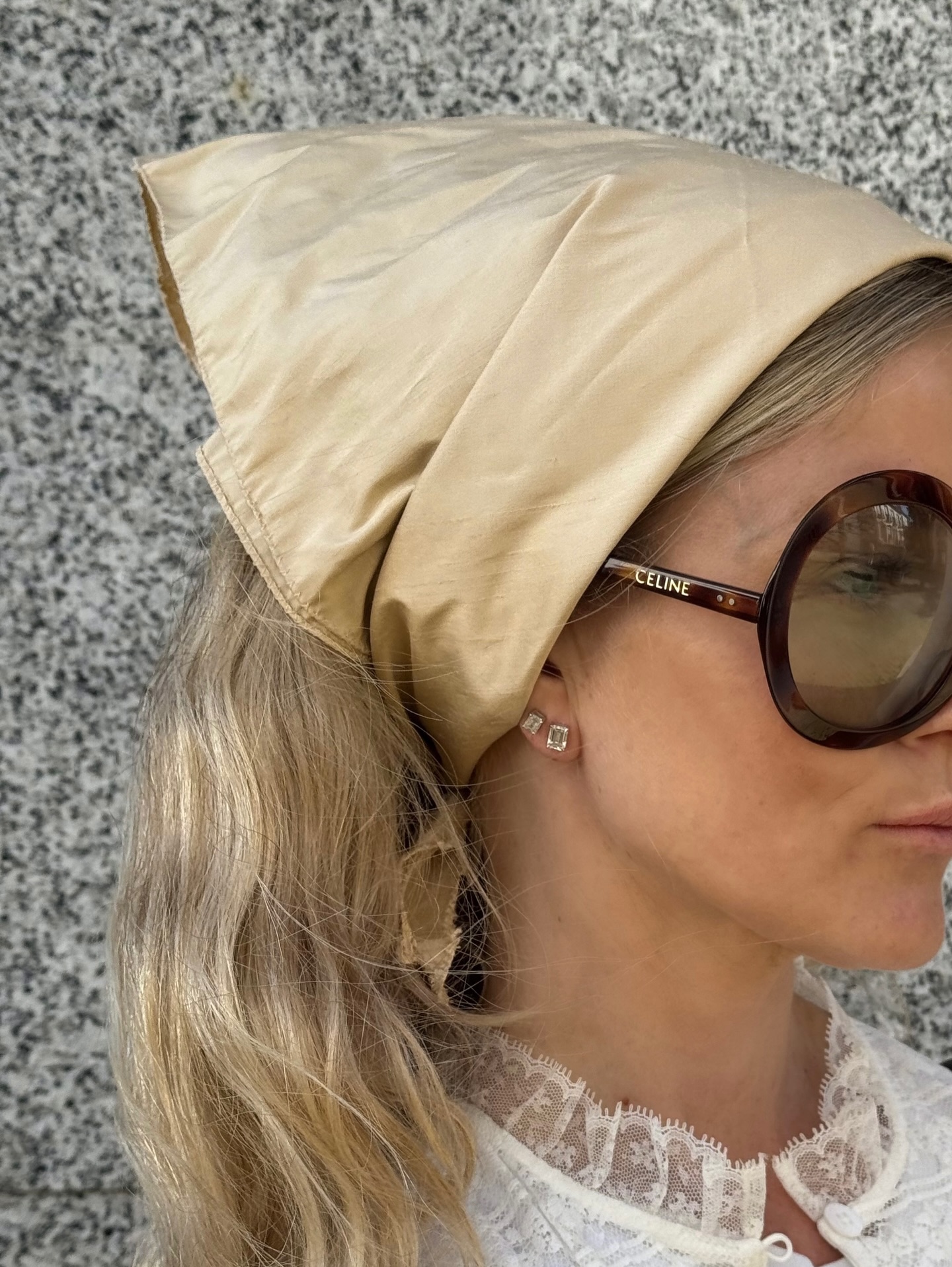 An image of @josefinehj wearing a silk bandana, one of the best '90s summer trends coming back in 2026.