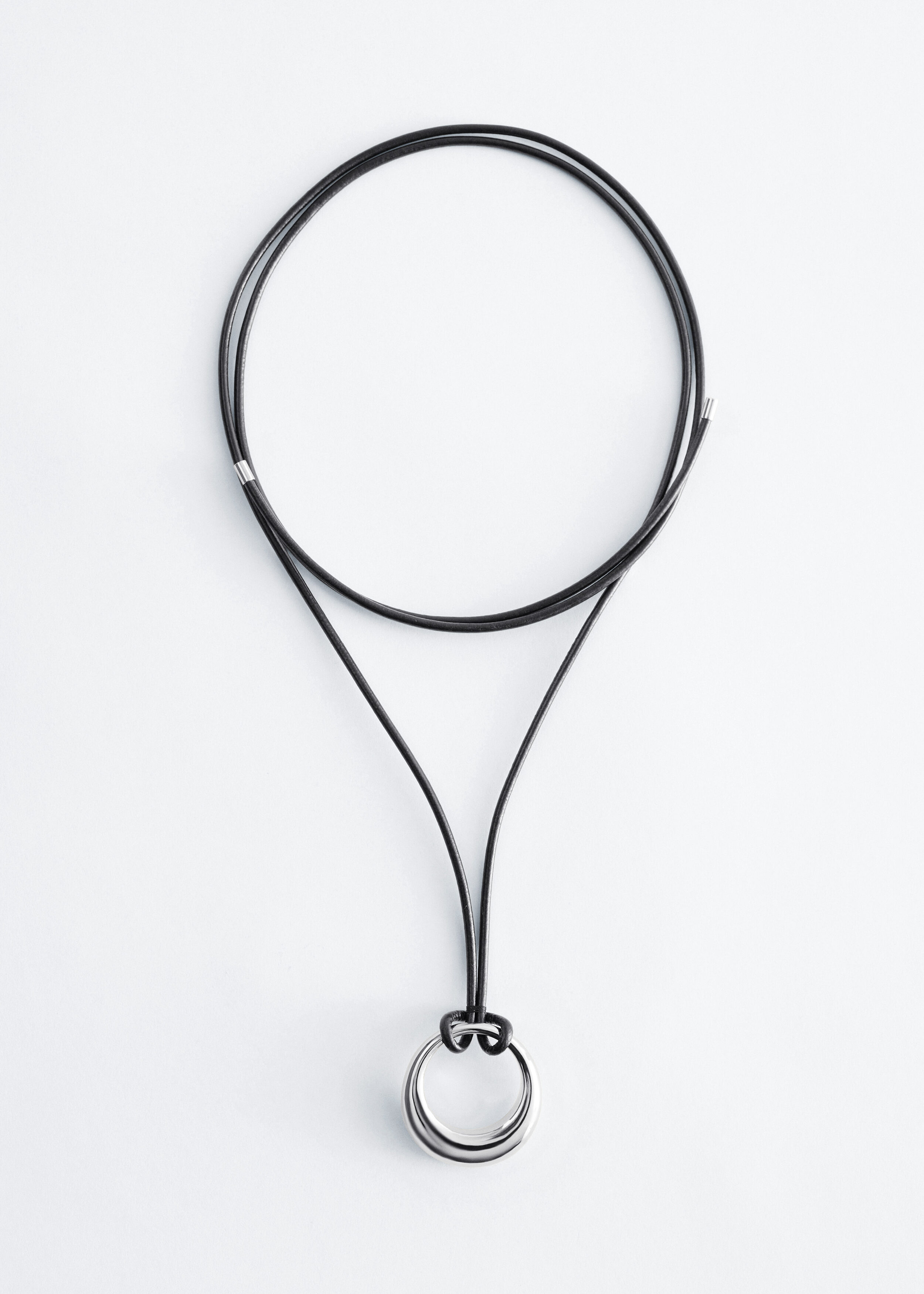 Ring-Pendant Leather Necklace - Black/silver