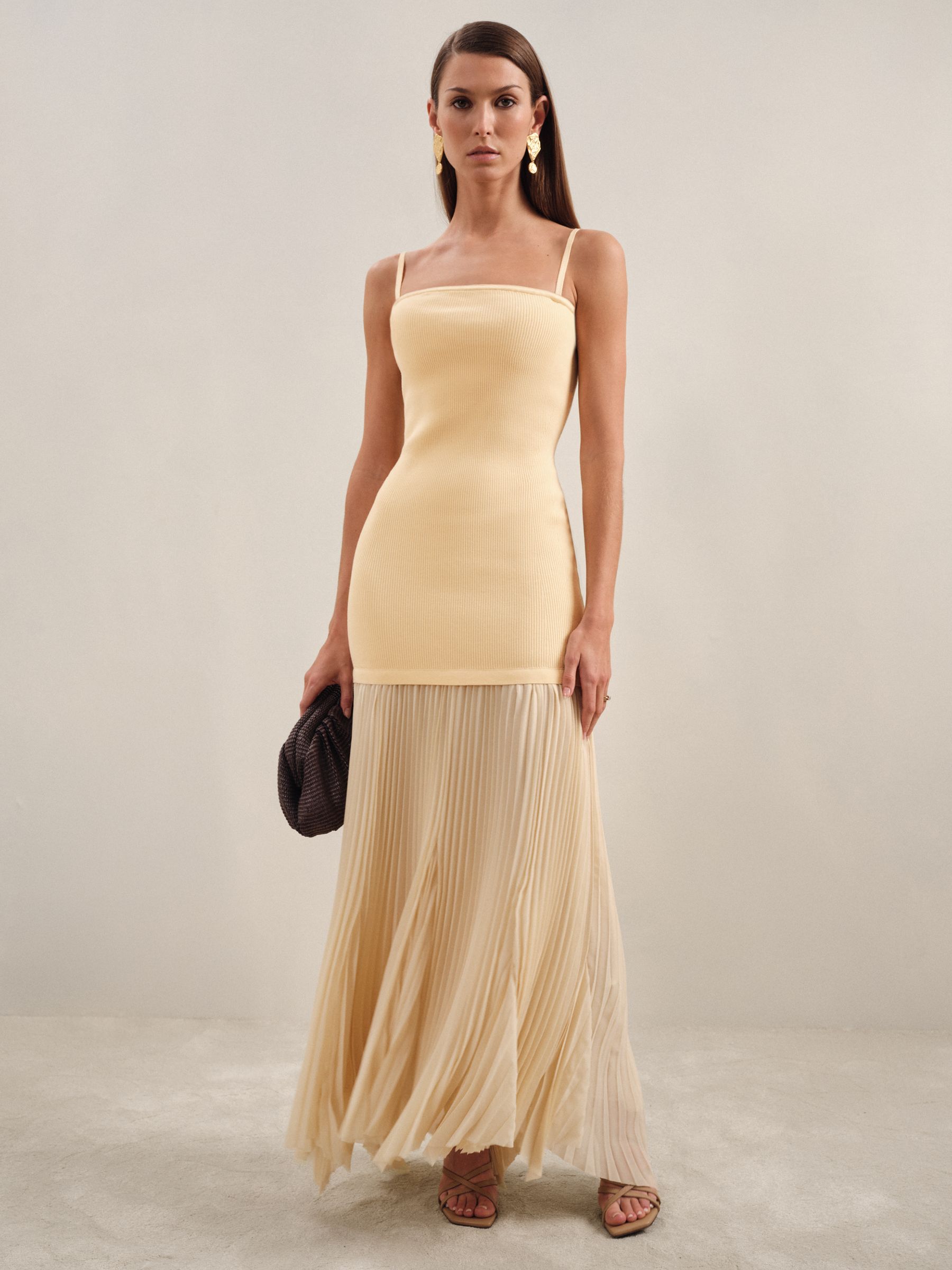 Pleated Skirt Ribbed Midi Dress in Yellow - Size 4