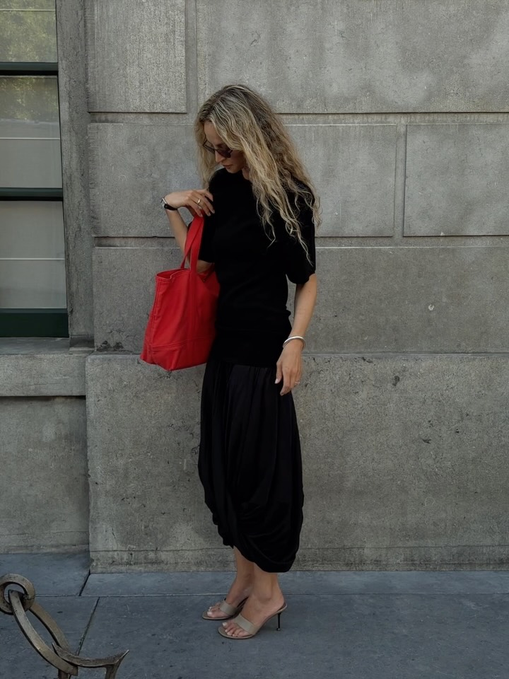 A woman wearing light-latte shoes in summer 2026.