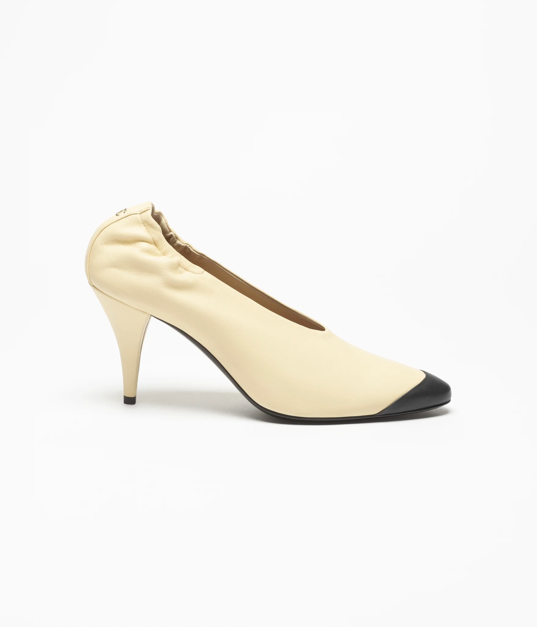 Chanel, Pumps