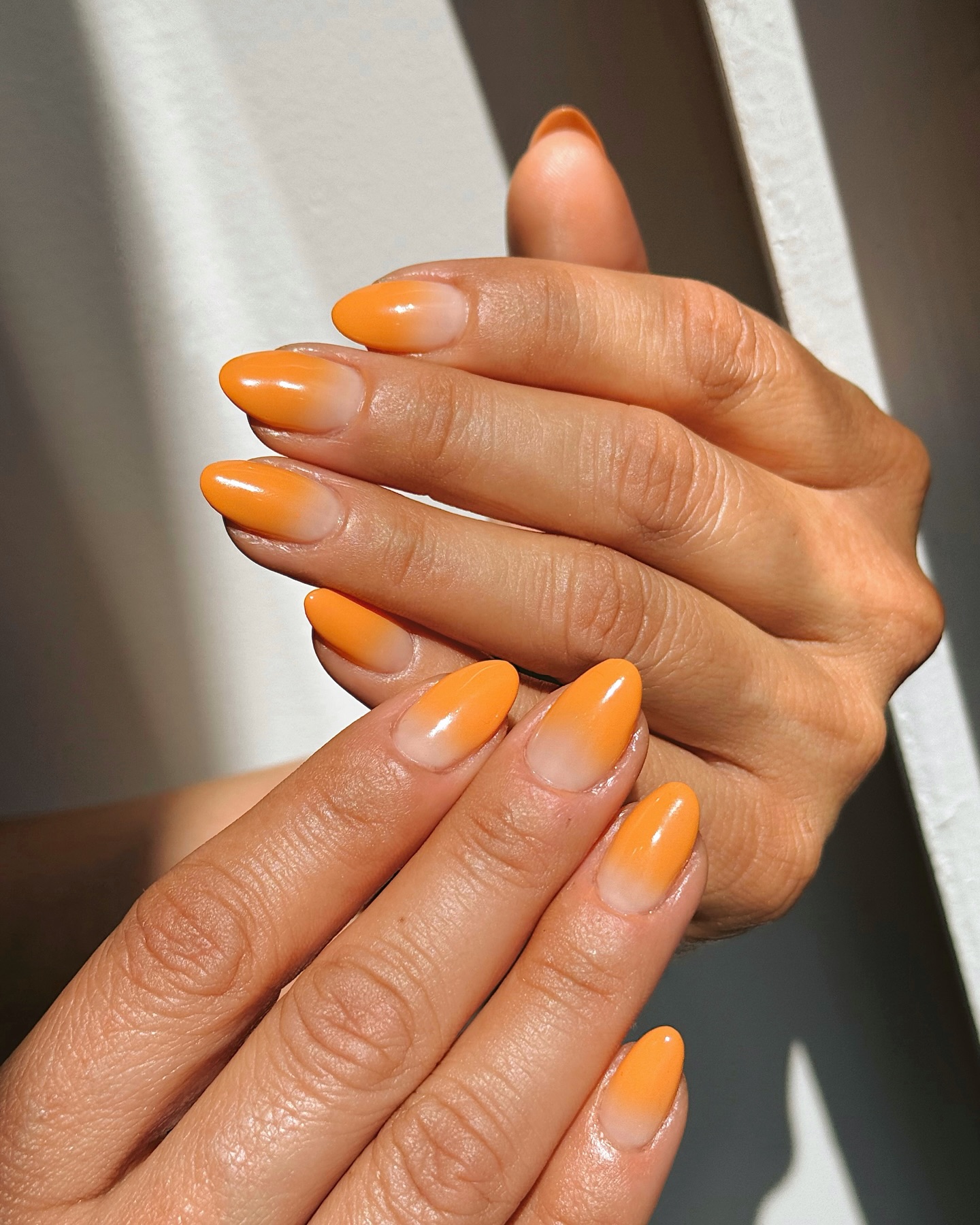 @nailartbyqueenie orange ombre nails