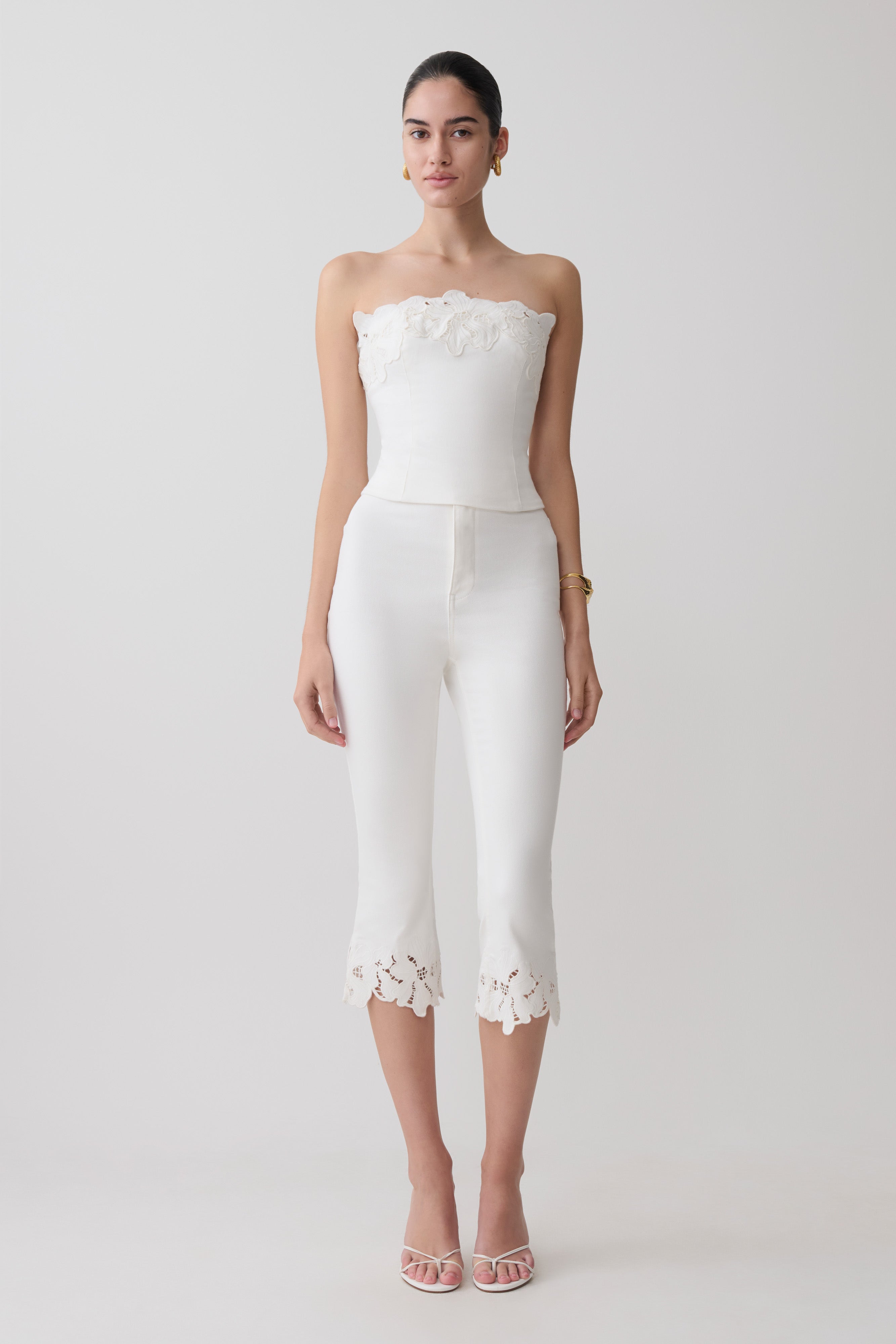 MESHKI Tillie Flower Embroidery Denim Capris - White