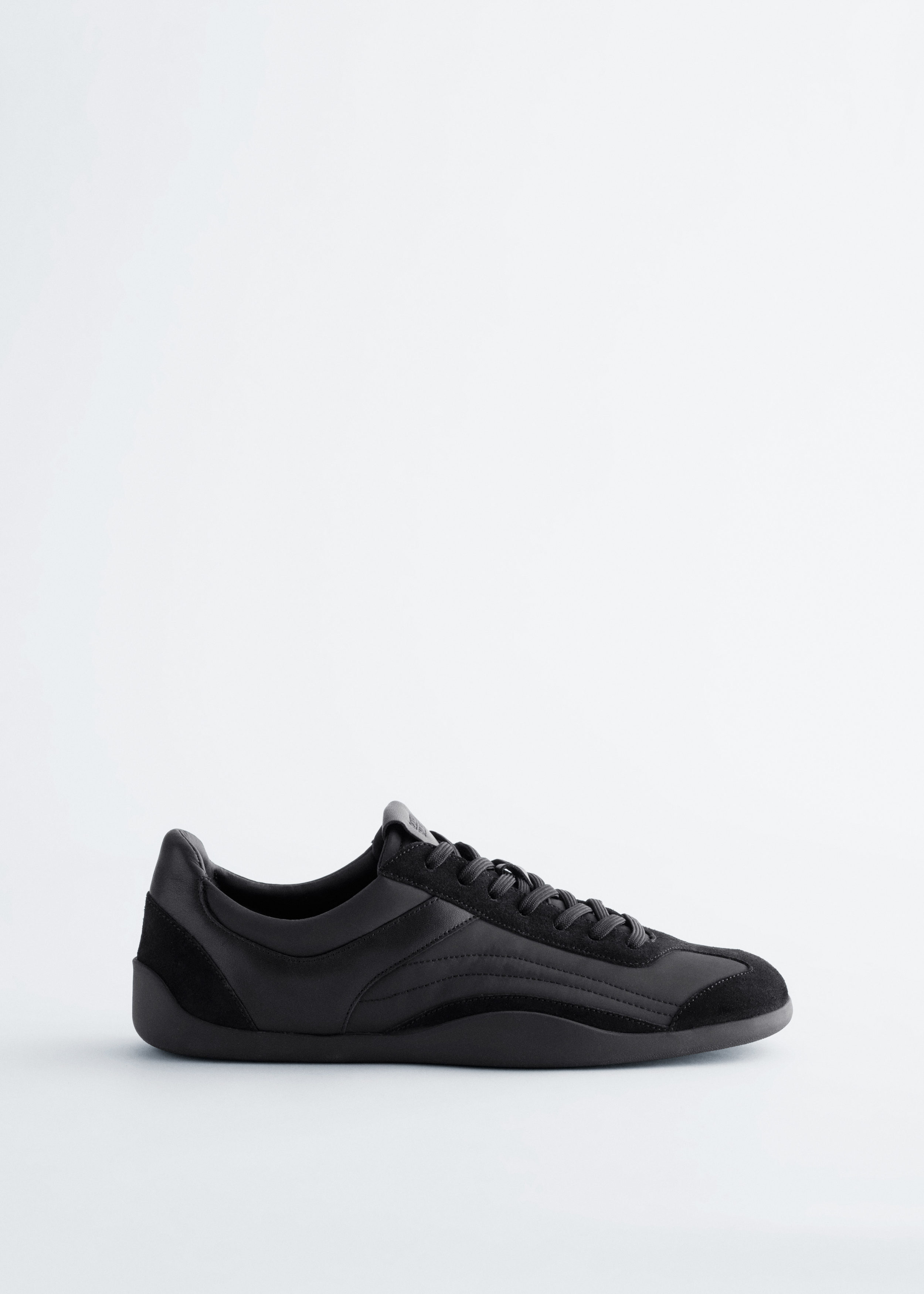Minimal Leather Sneakers - Black
