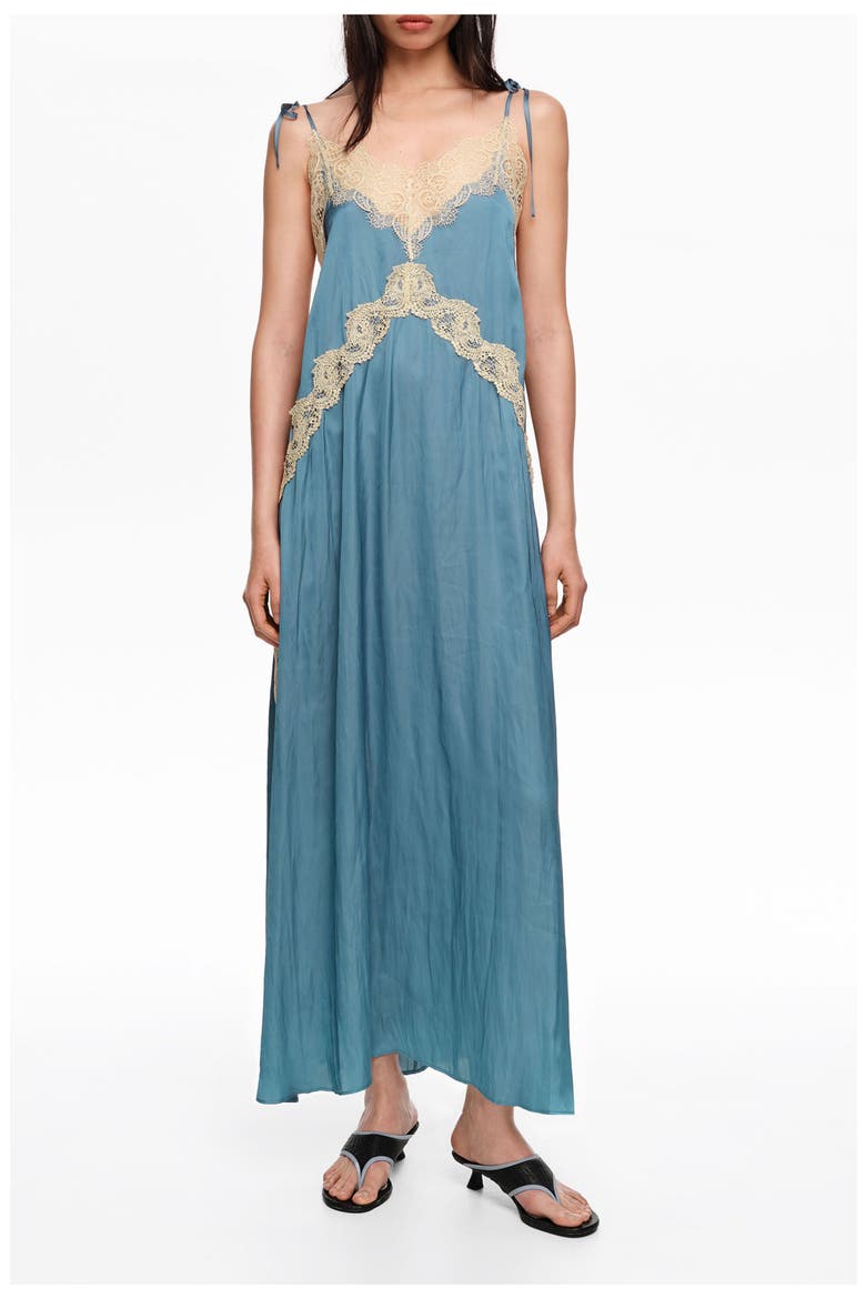 Lace Fluid Dress