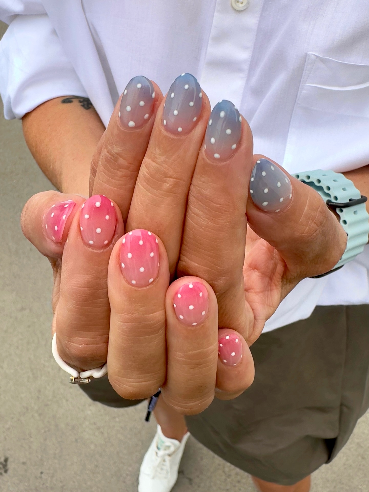 summer ombre polka dot nails @nailsbymh