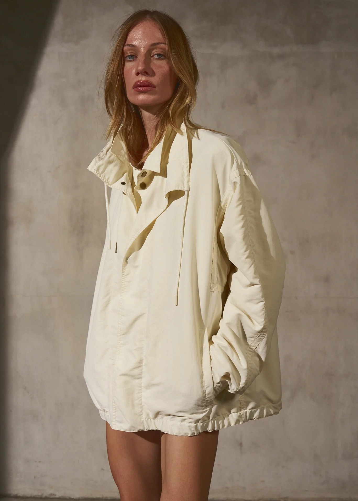 Auter, Double Front Bomber - Cream