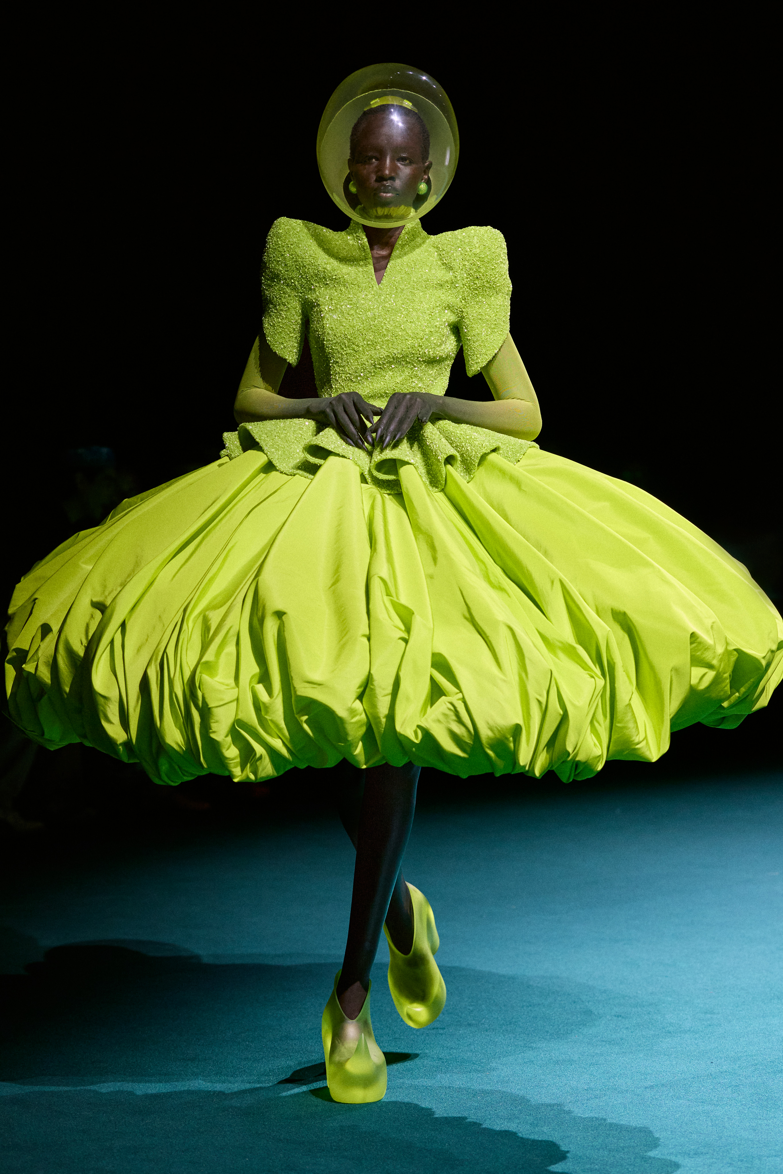 Robert Wun couture