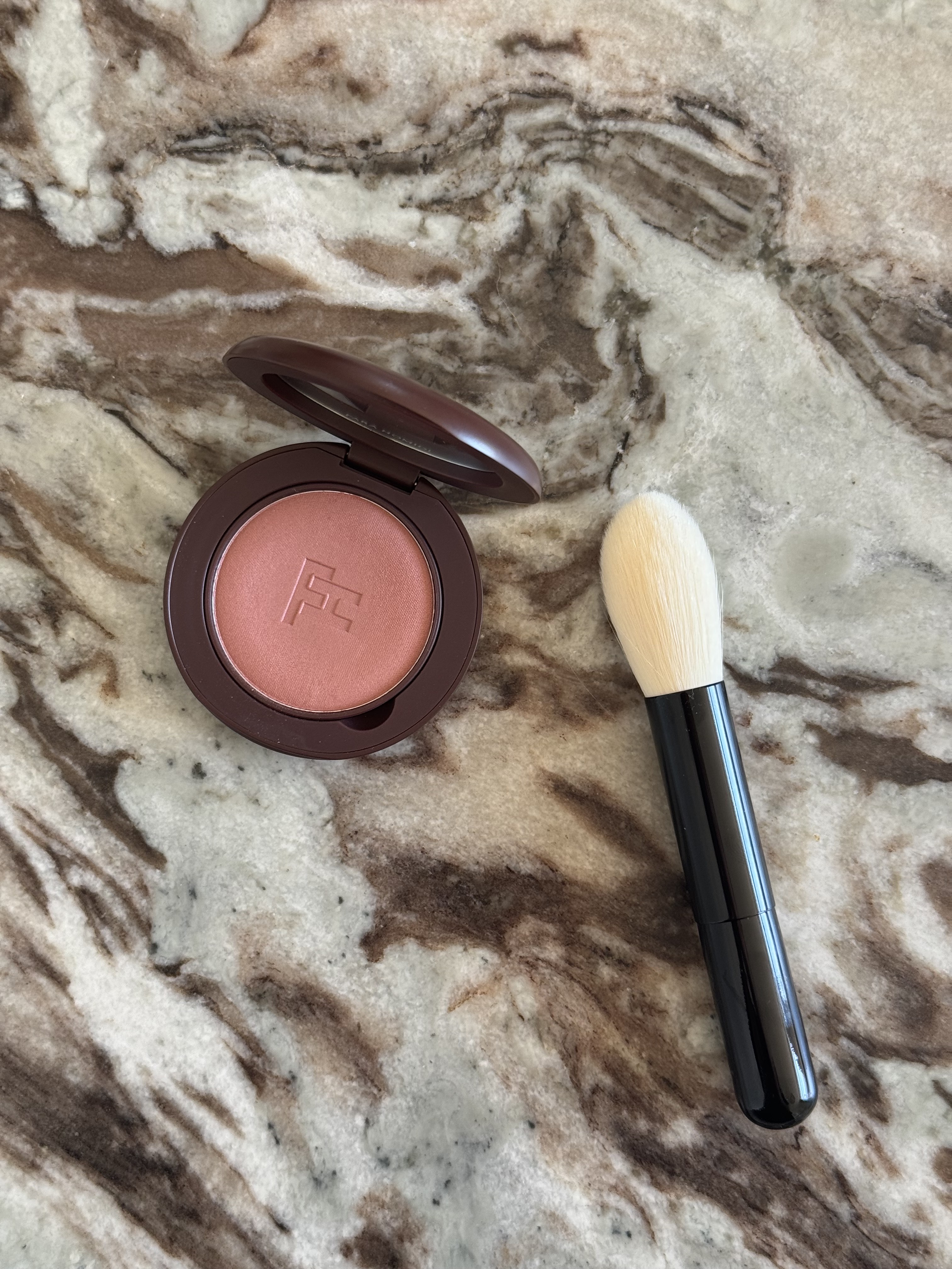 Fara Homidi blonzer and brush