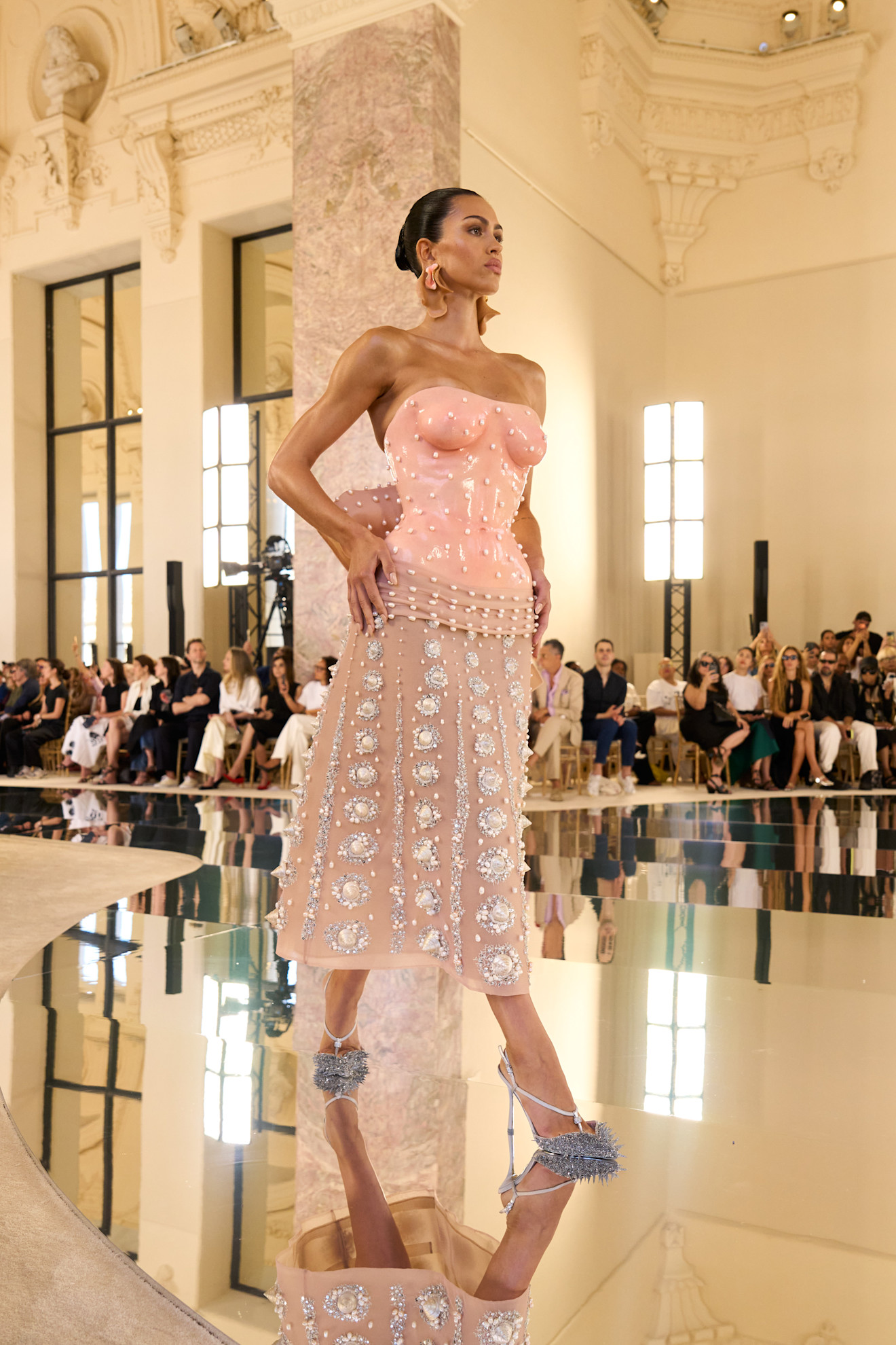An image of the Schiaparelli fall/winter 2026 haute couture runway.