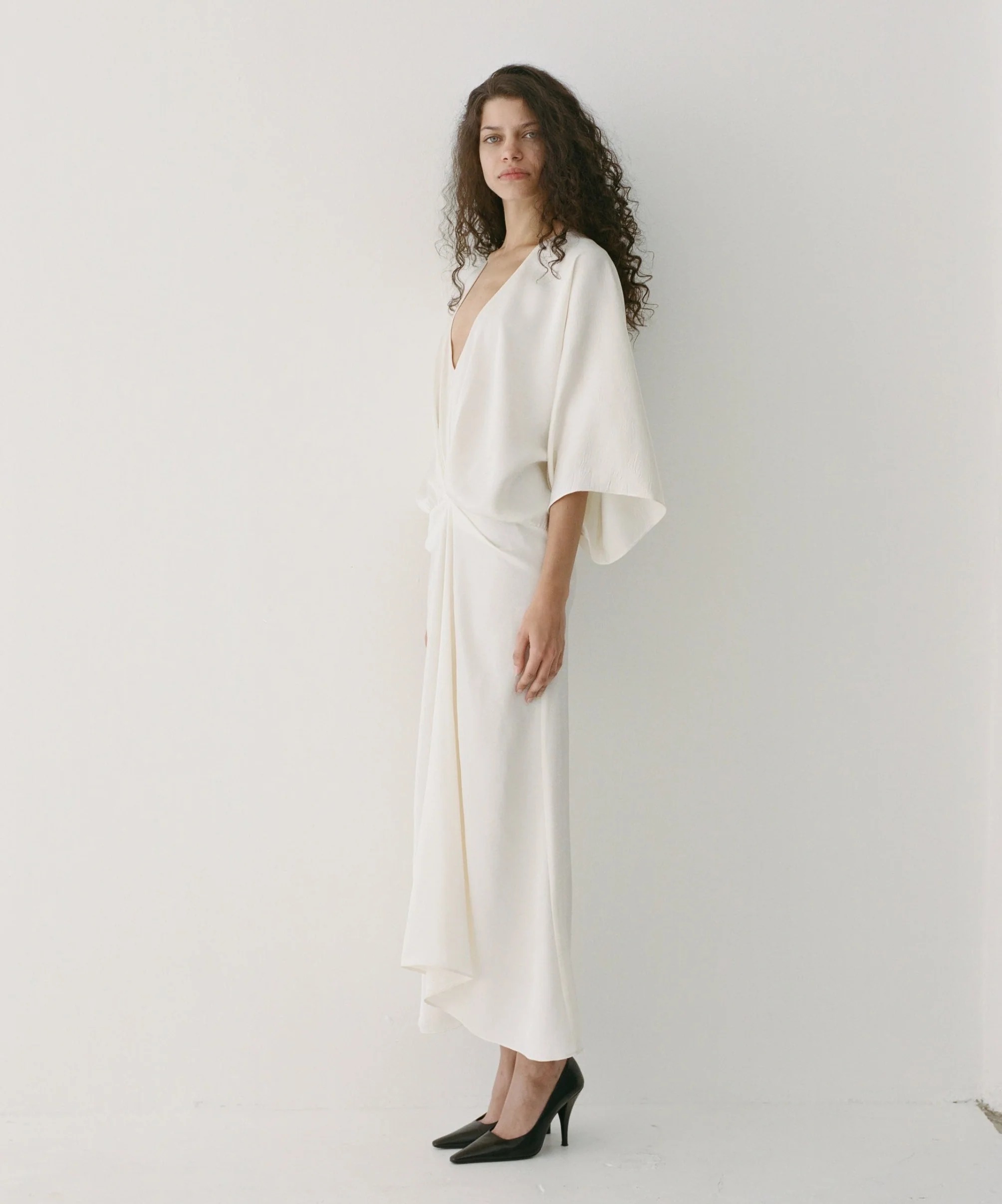 The Odette Dress in Cream (pre-Order) - Xs/s