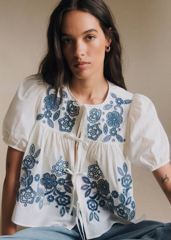 Alixia Shirt - Ecru With Blue Ochre Placed Embroidery - Organic Cotton - S&eacute;zane