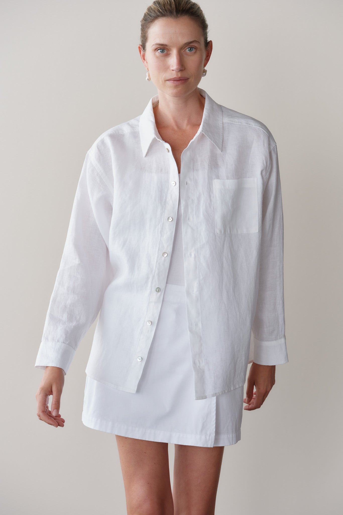 The Linen Relaxed Shirt - Powder / Powder / Xxs