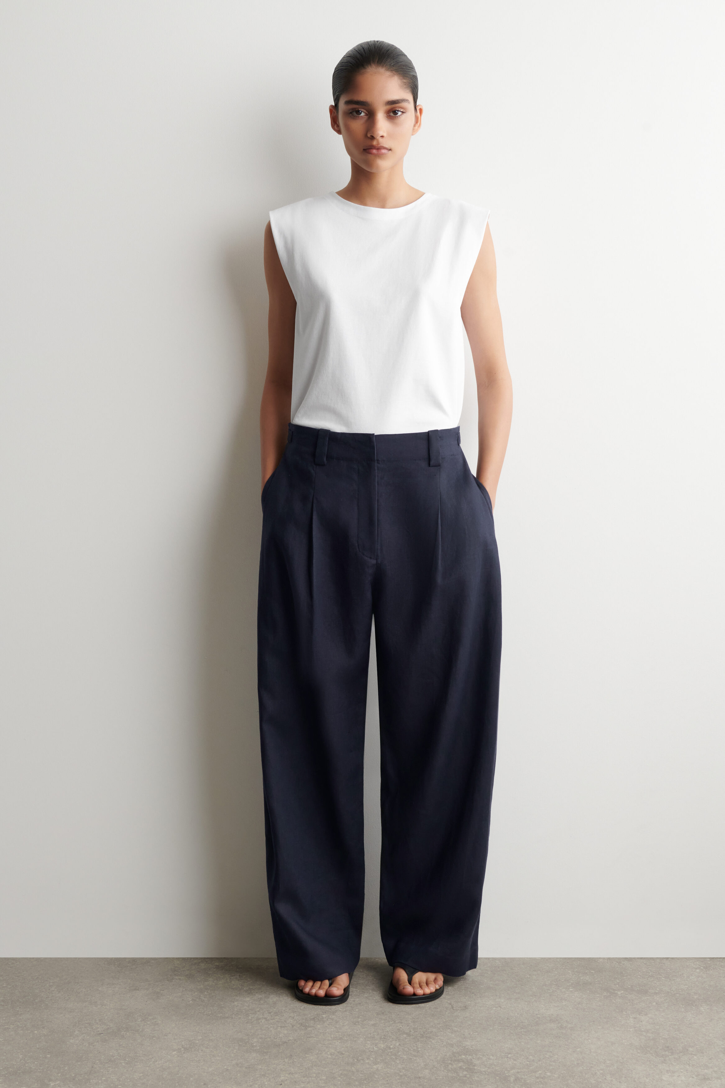 Buckle-Detail Linen Barrel-Leg Trousers