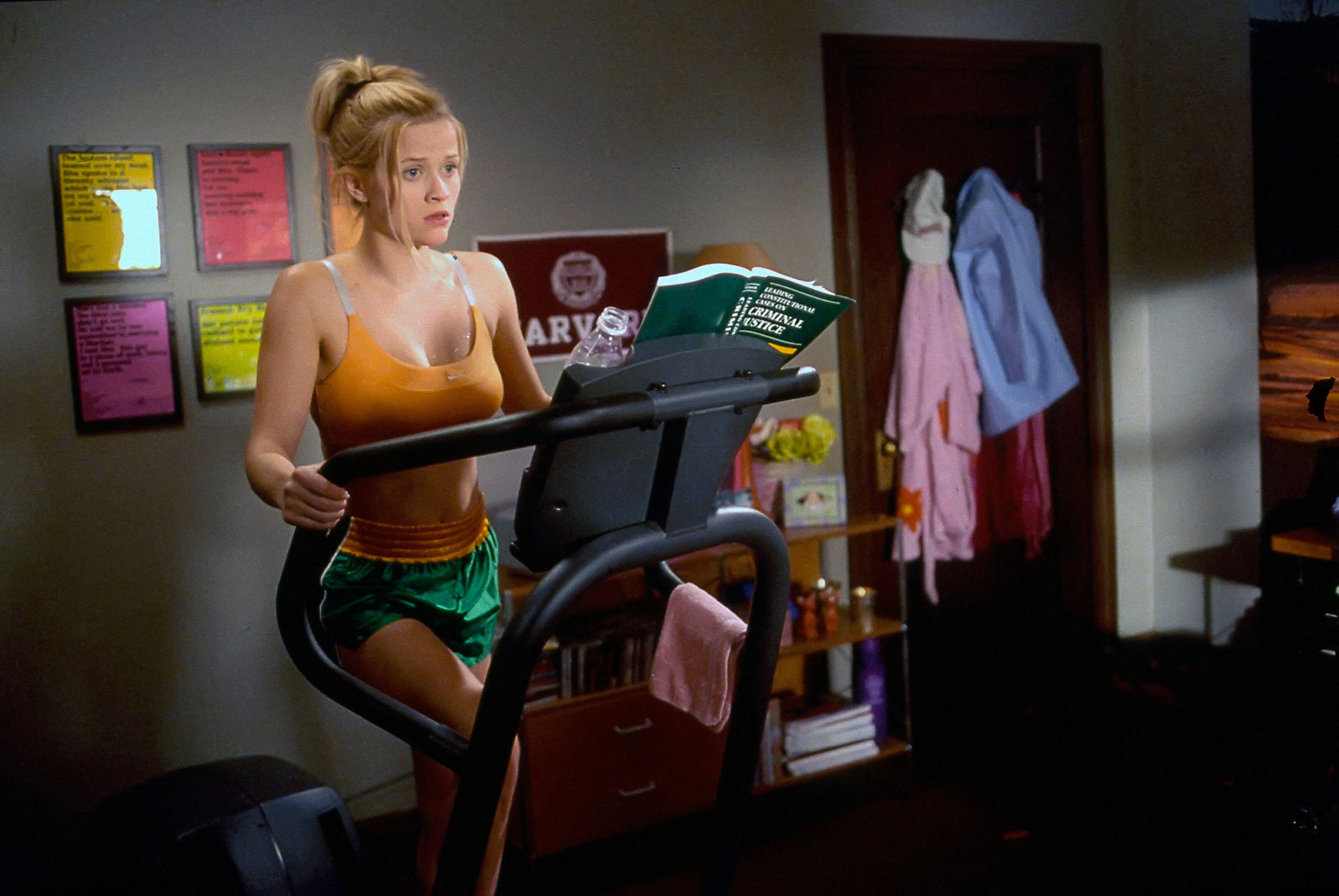 3E60Y48 Film Stills from Legally BlondeReese WiTherspoon2001