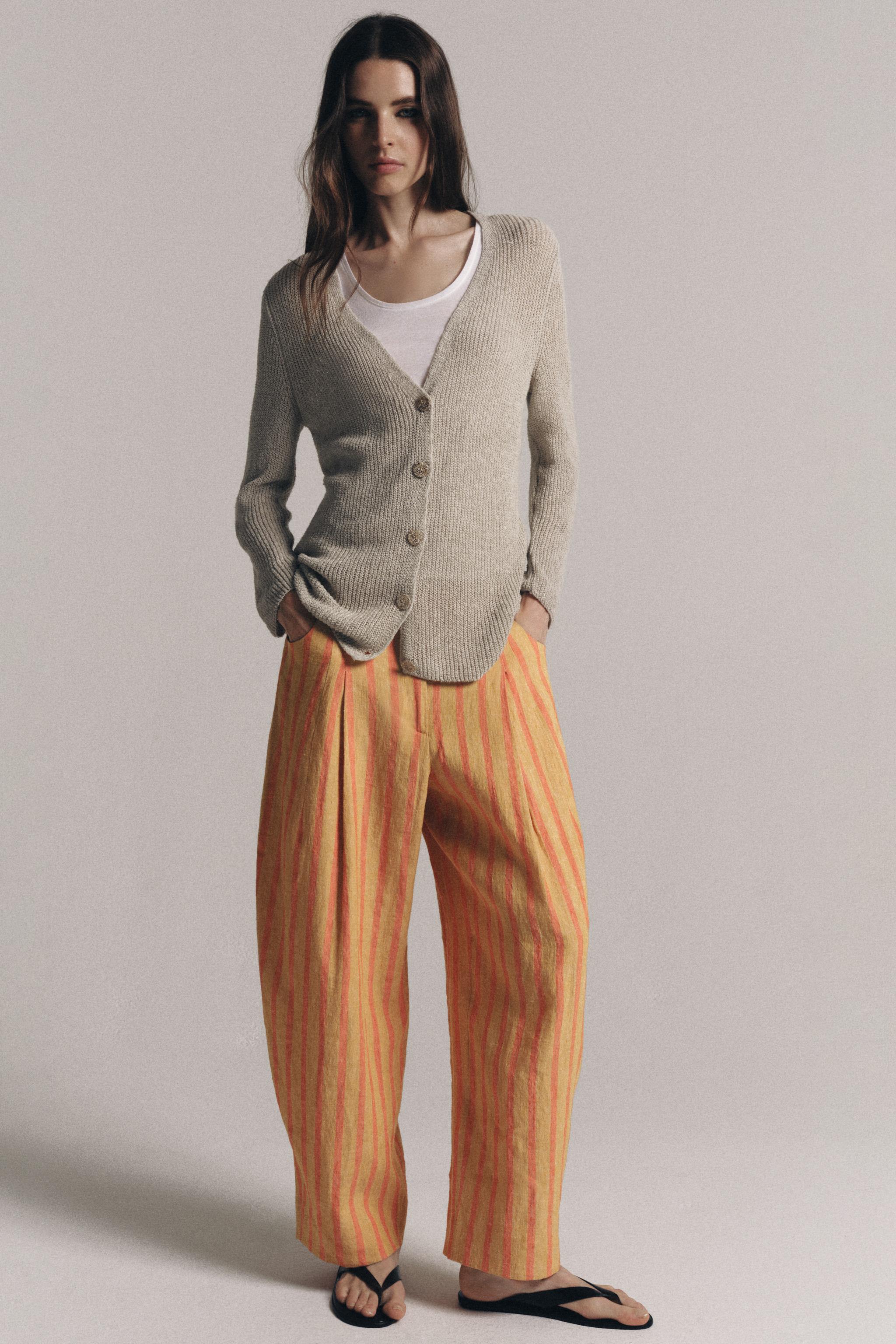V-Neck Cardigan - Light Beige - S
