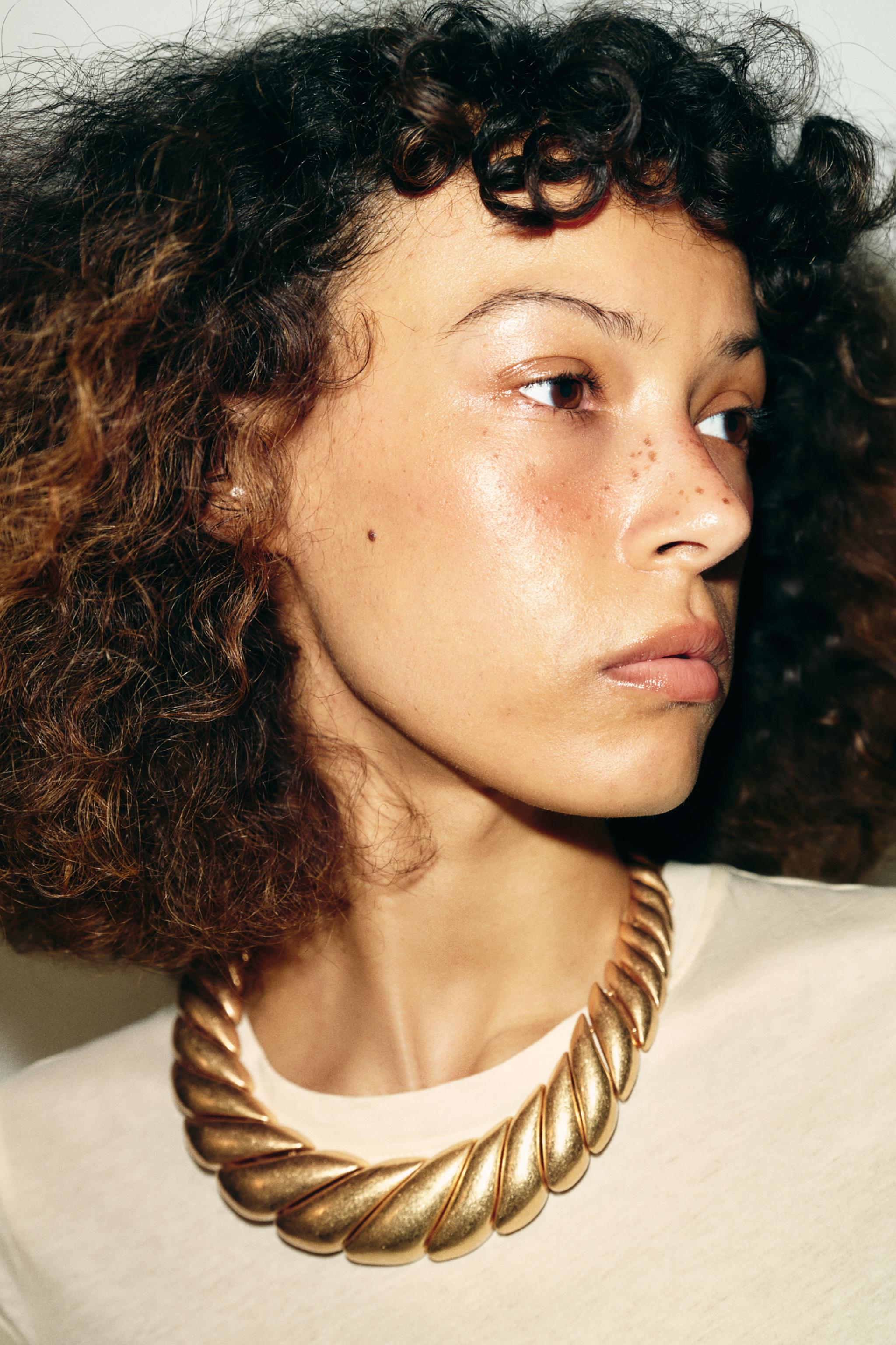Metal Pieces Necklace