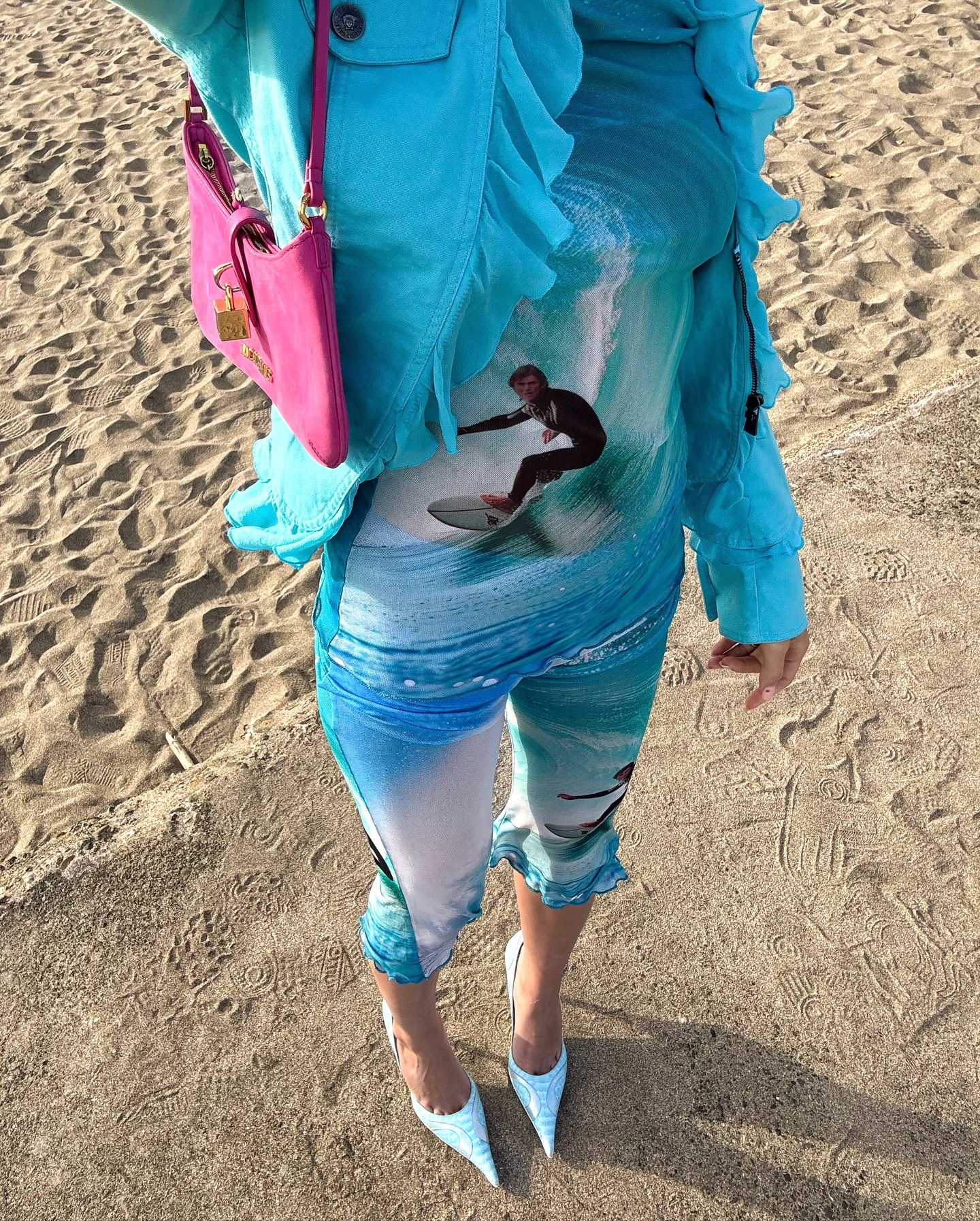 2000s surfer aesthetics