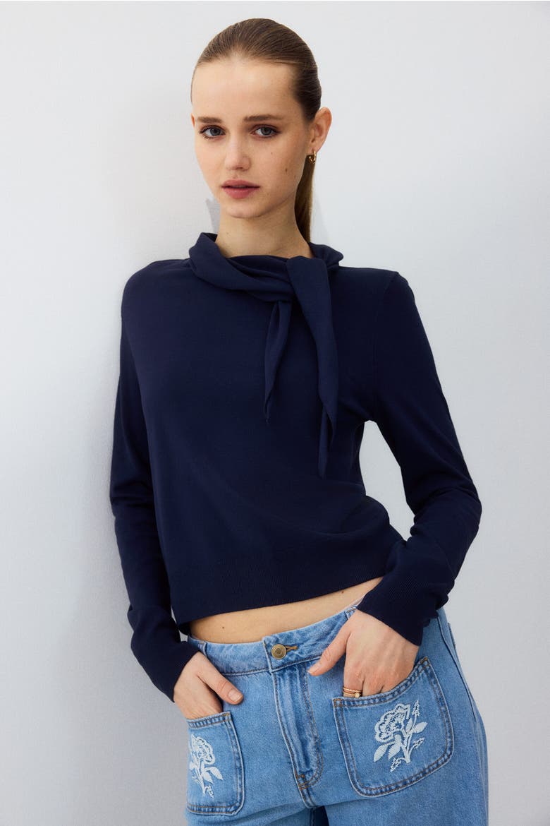 Scarf-Collar Jumper