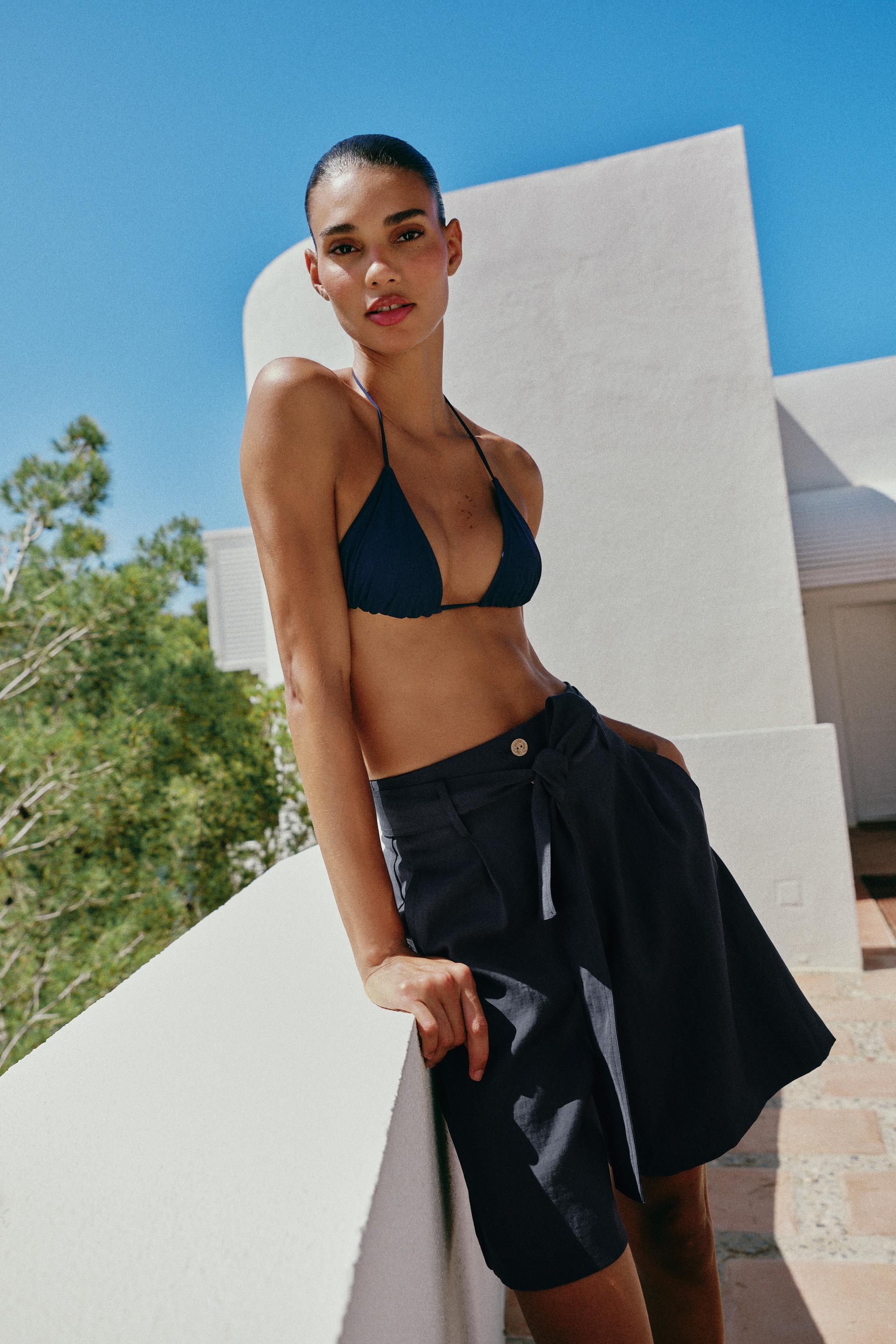 Tie-Belt Bermuda Shorts - Navy Blue - Xs