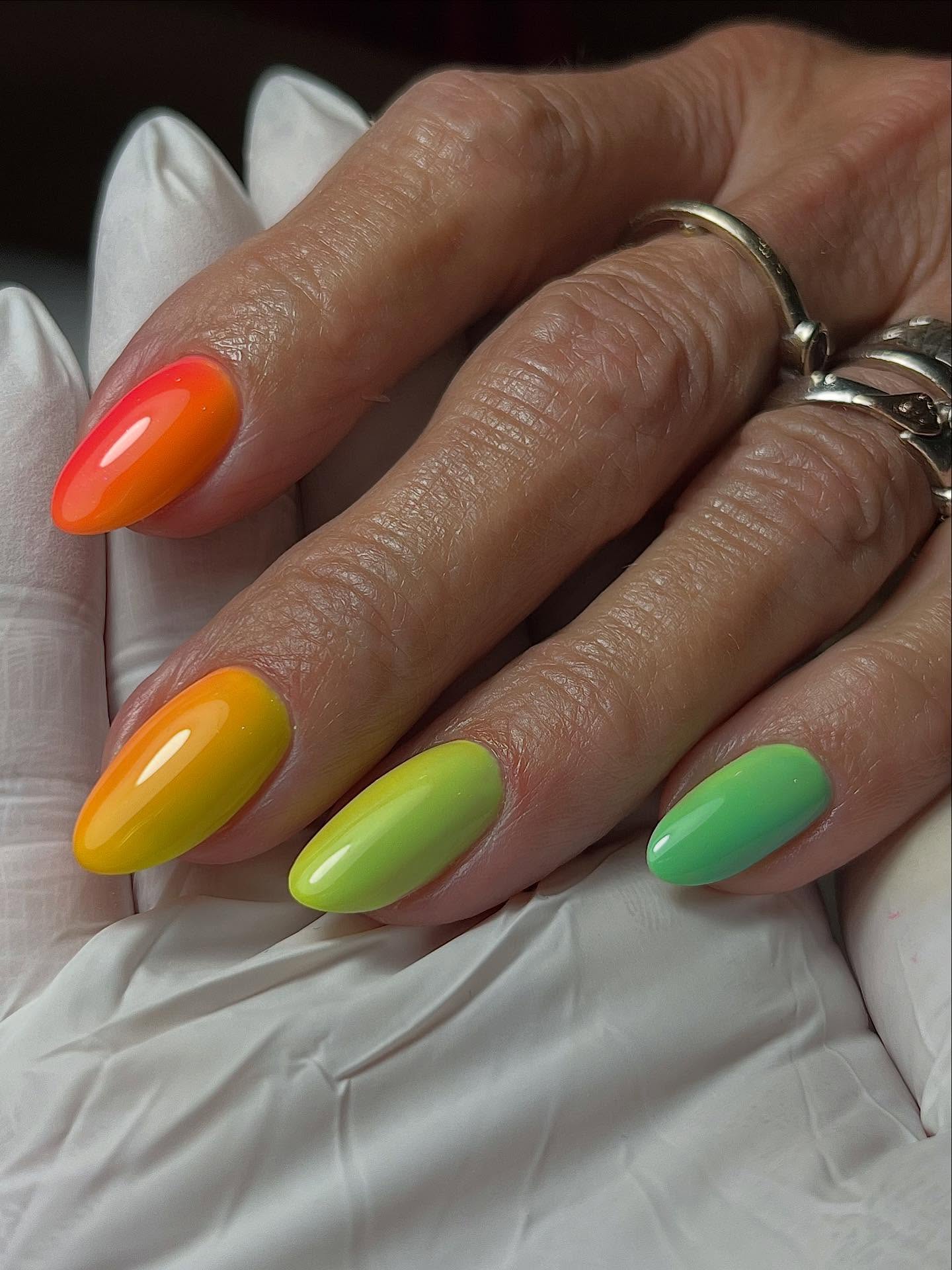 Summer Ombre Nails