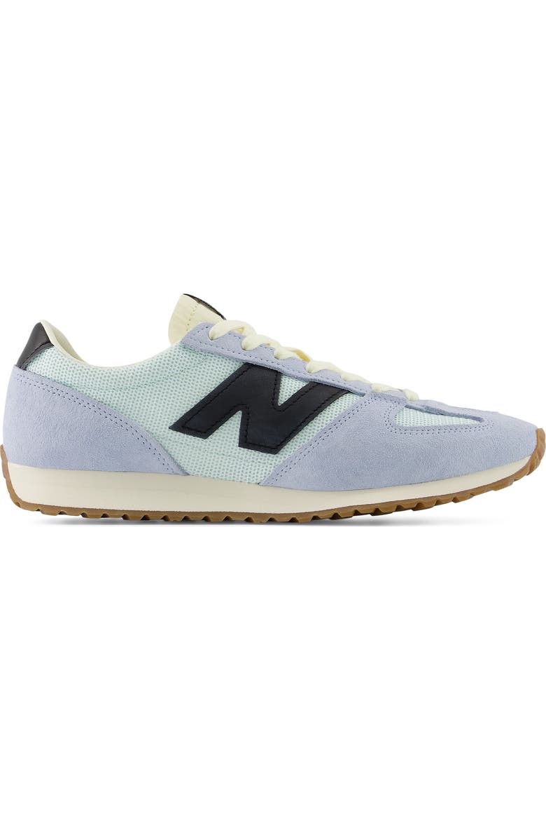 Gender Neutral 471 Sneaker
