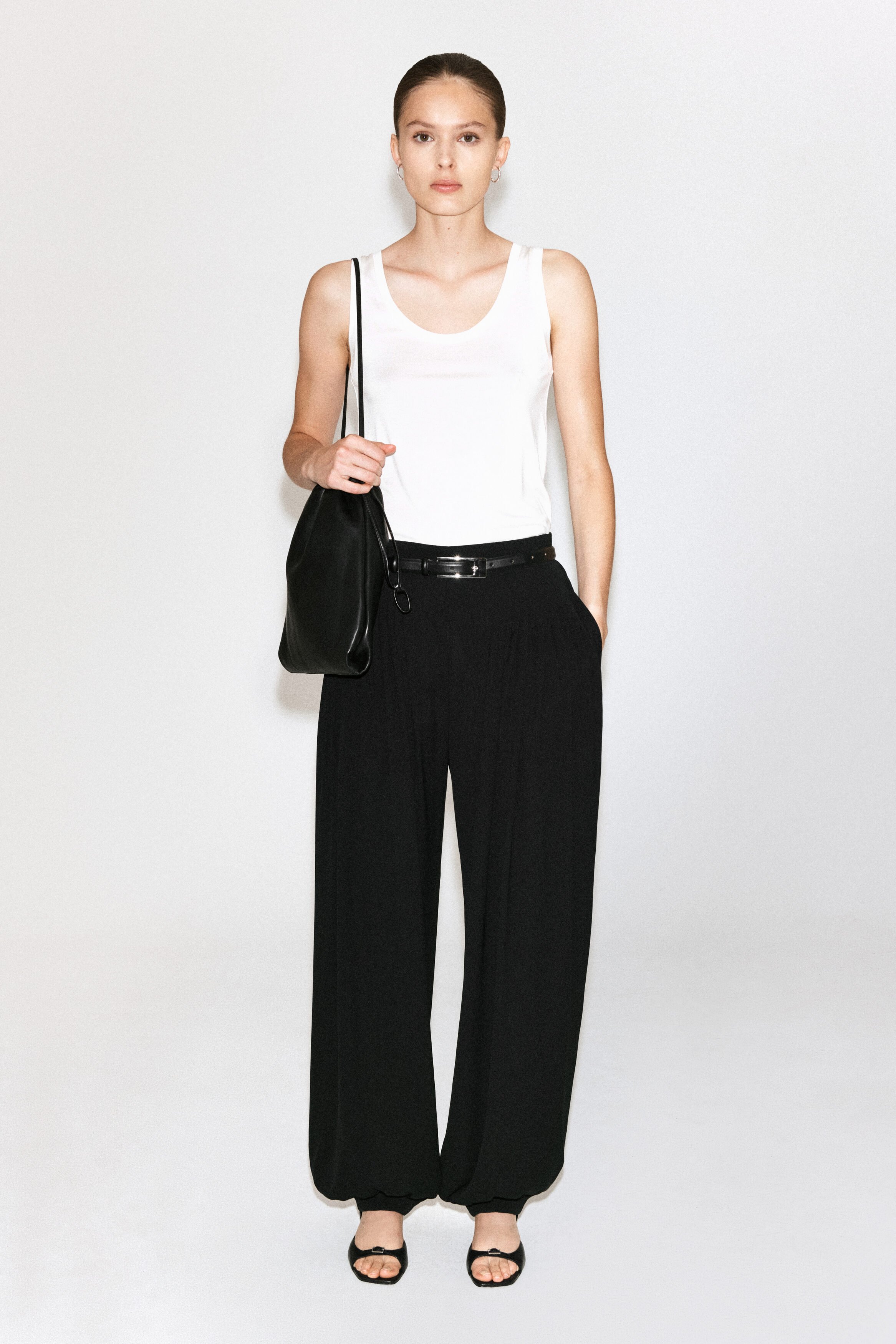 Pleated Crepe Balloon Pants