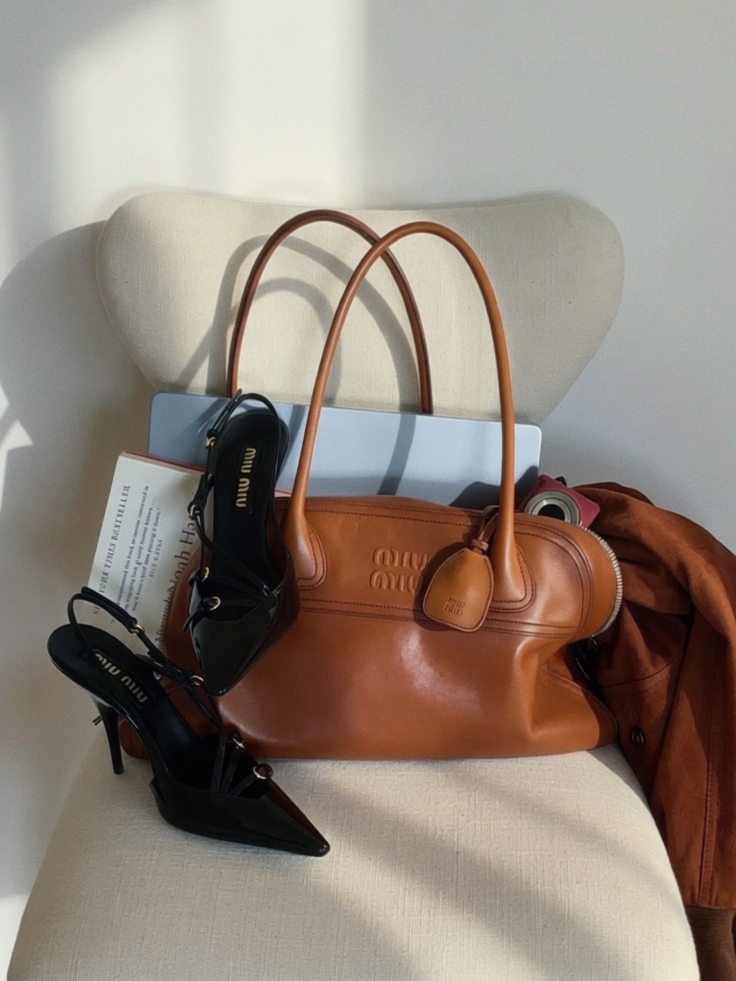 Miu Miu Vivant Bag