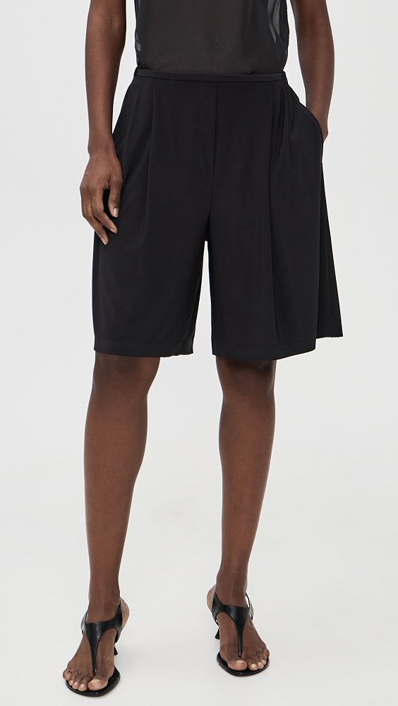 Mens Pleat Bermuda Shorts - Black
