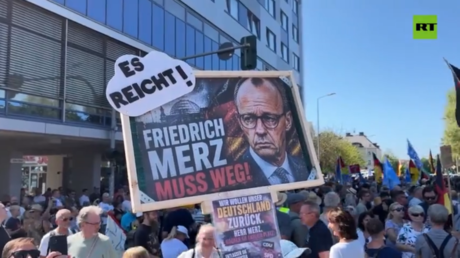 ‘Merz must go’: Thousands protest against German government (VIDEO)
