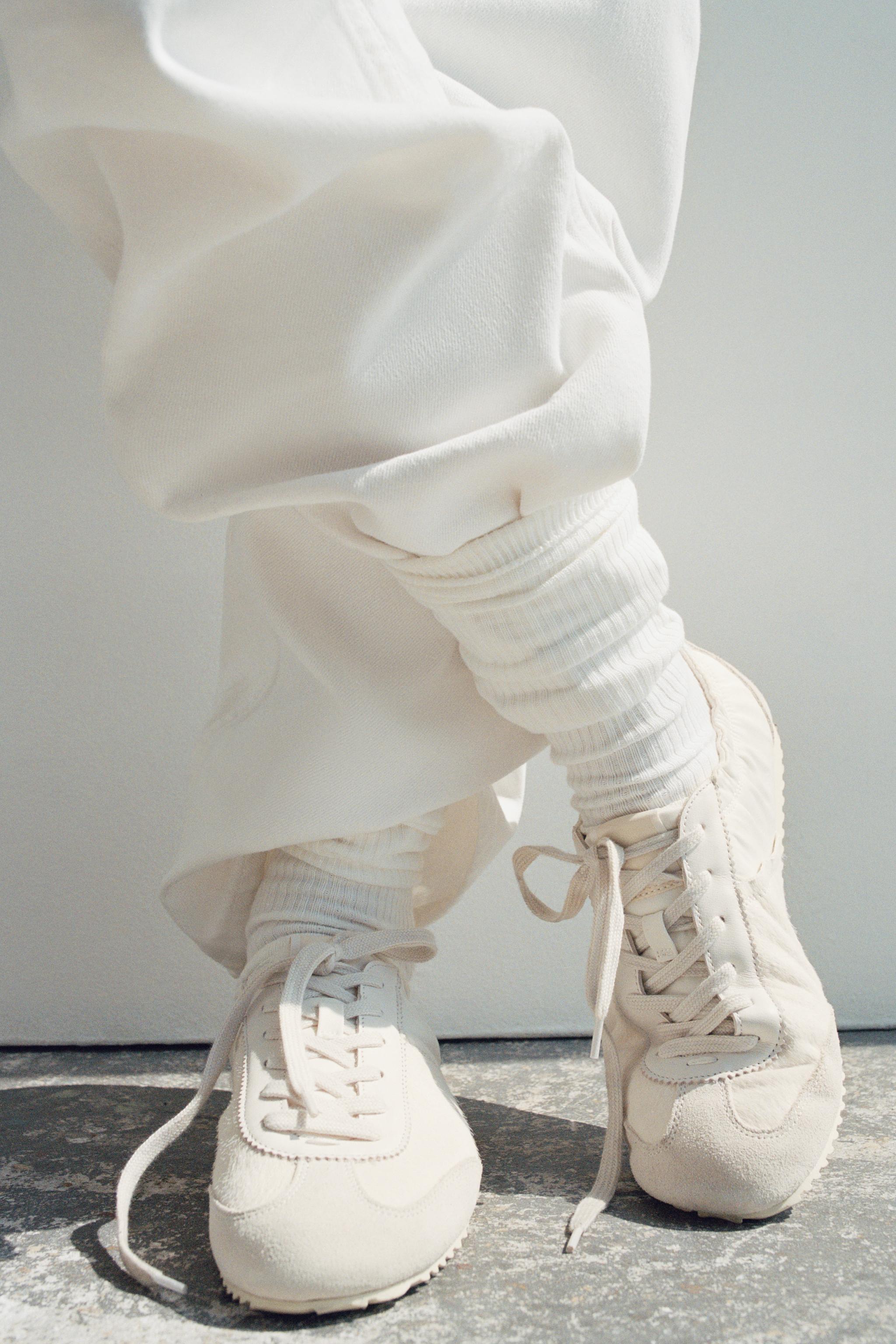Trainers With Elasticated Heel - White - 2