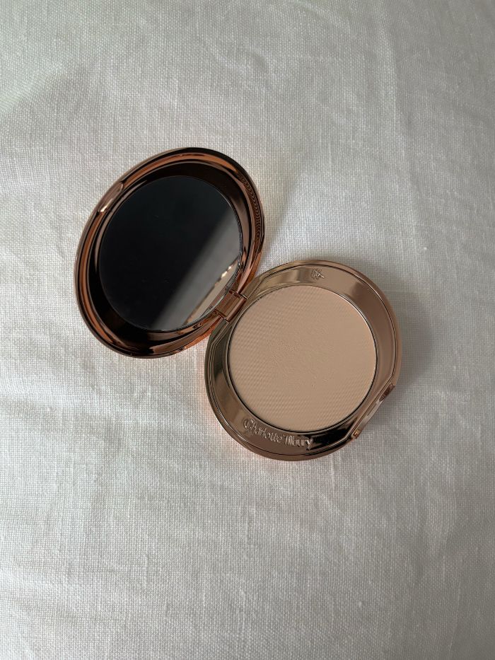 Charlotte Tilbury Airbrush Flawless Finish Powder