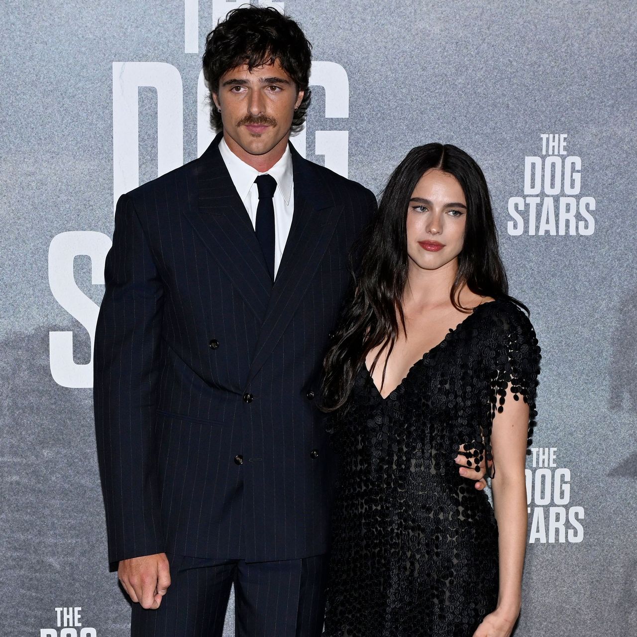 RIP, Shoes—Chanel’s Viral Barefoot Sandals Just Made Their Red Carpet Debut on Margaret Qualley