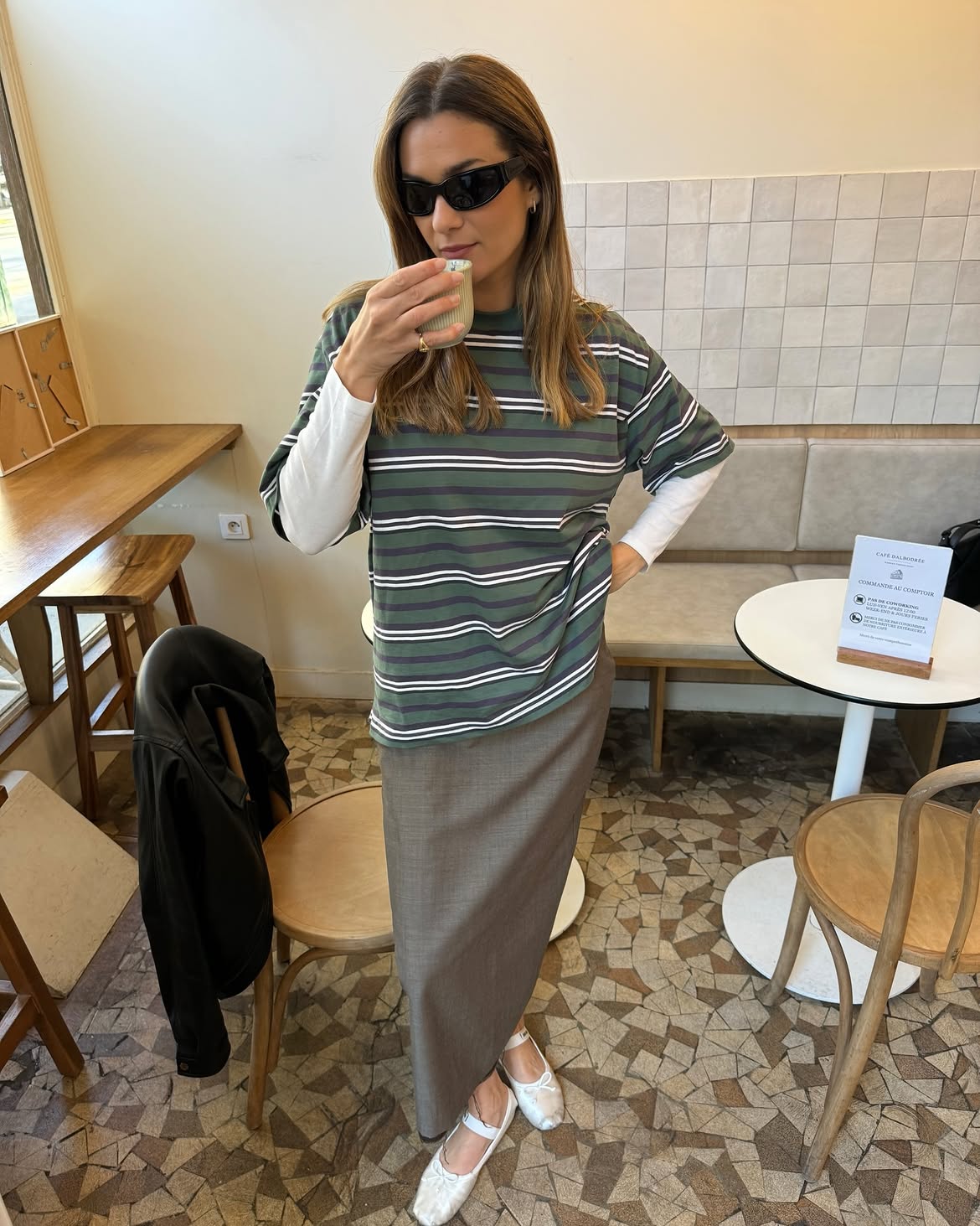 Double sleeve t-shirt and pencil skirt.