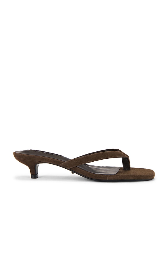 Annie Heel