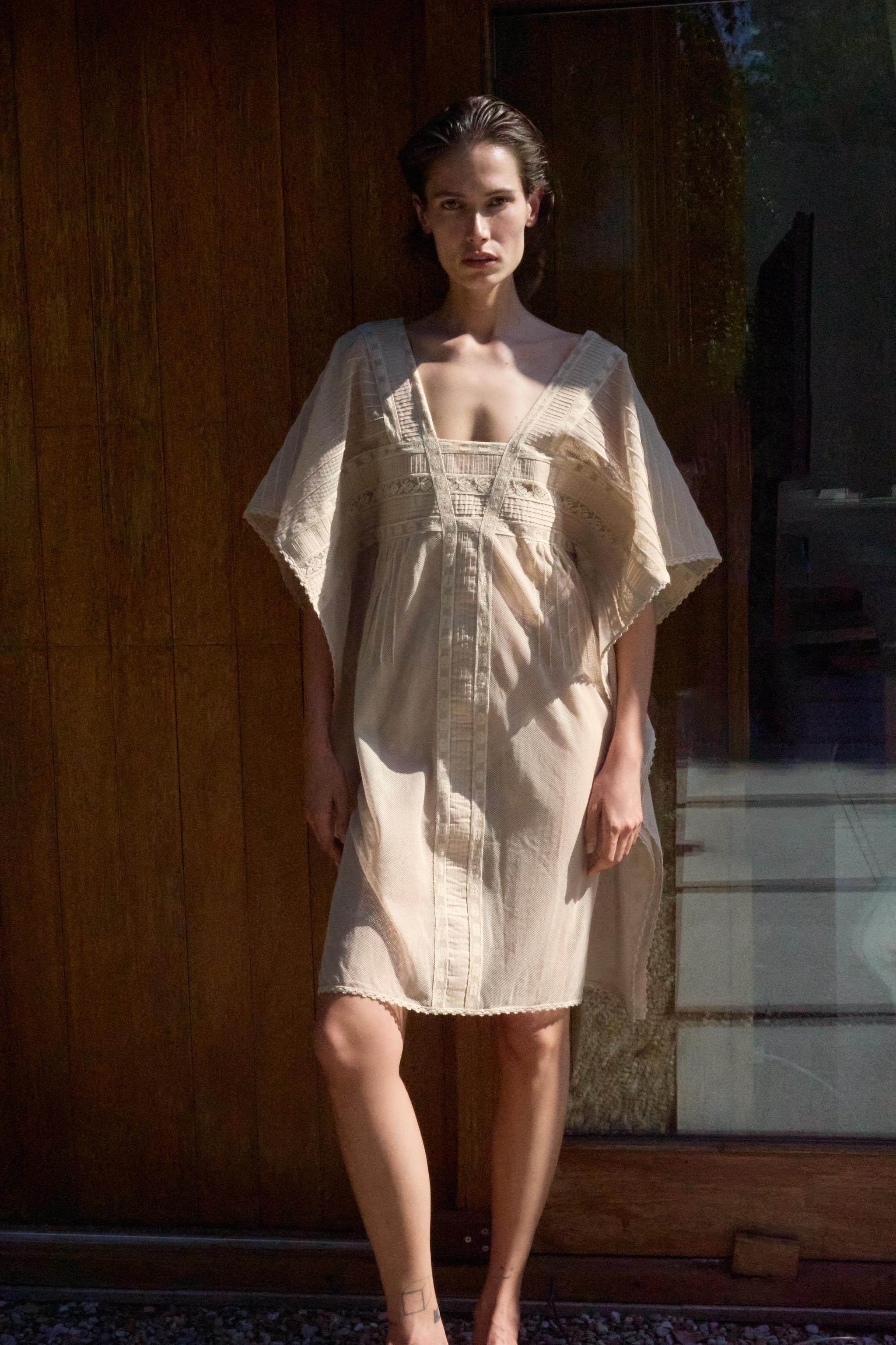 Pleated Lace Kaftan Dress - Beige-Pink - Xs