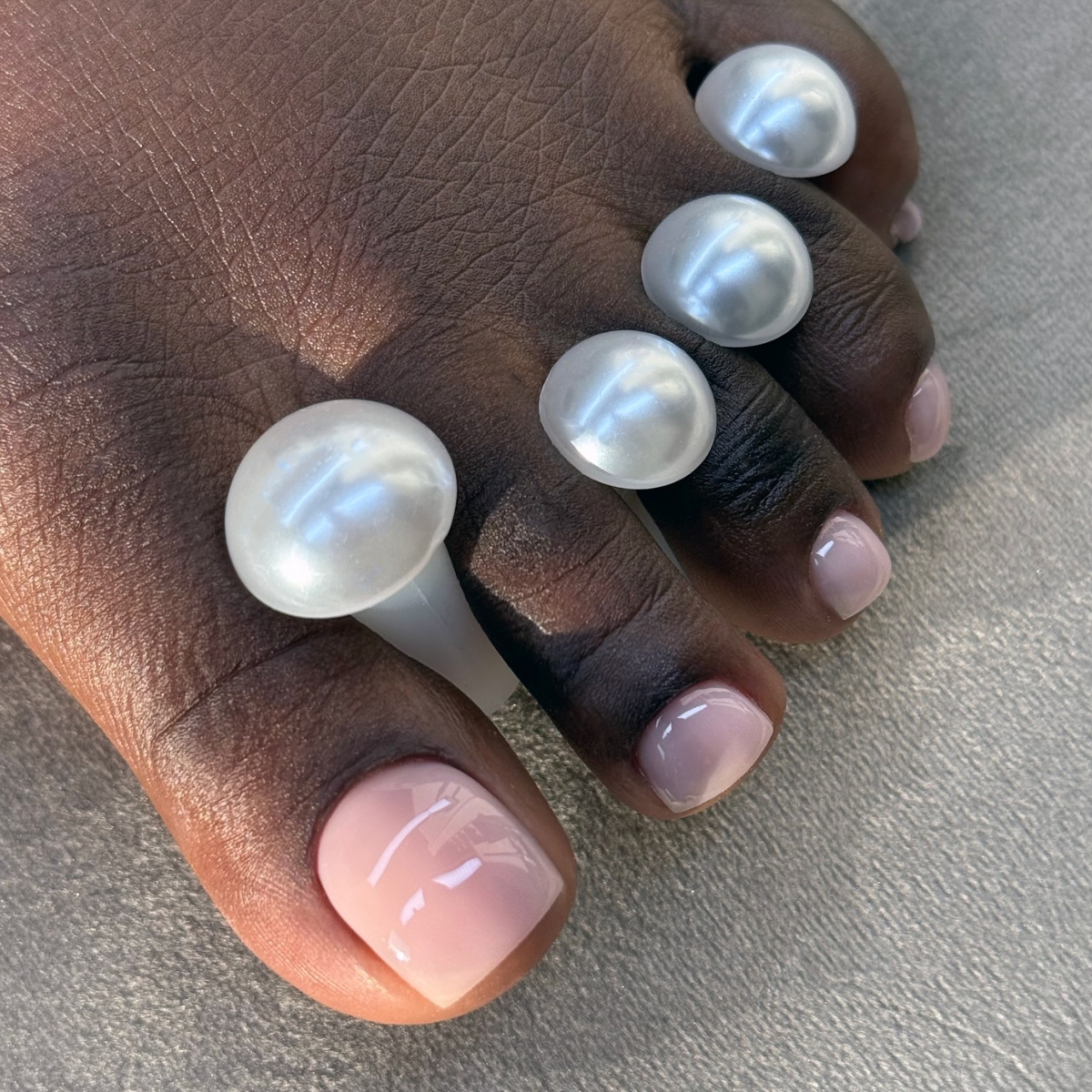 summer autumn transition colour pedicure trends 2026