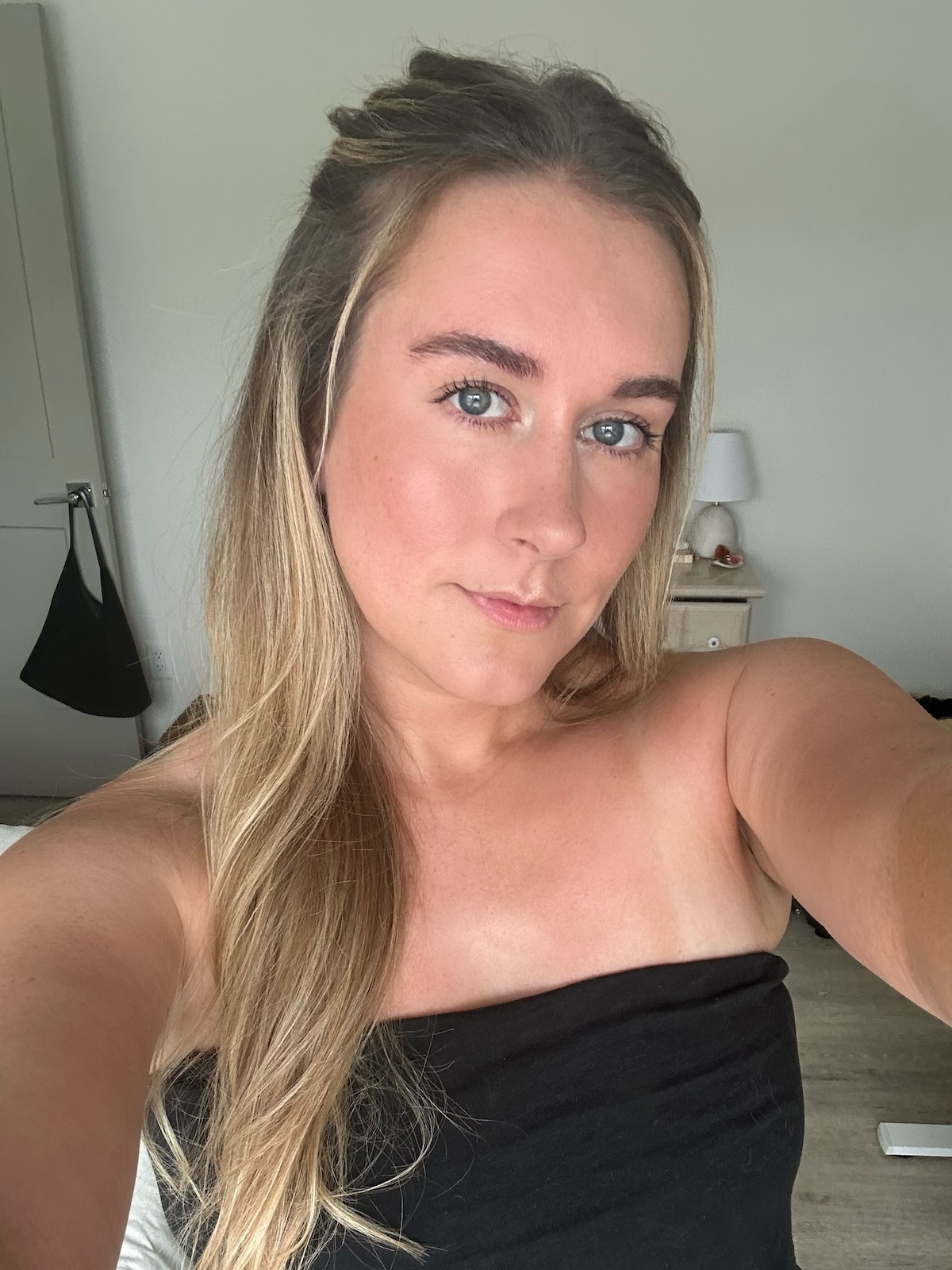 Beauty editor Kaitlyn McLintock after using Cyklar self tanner