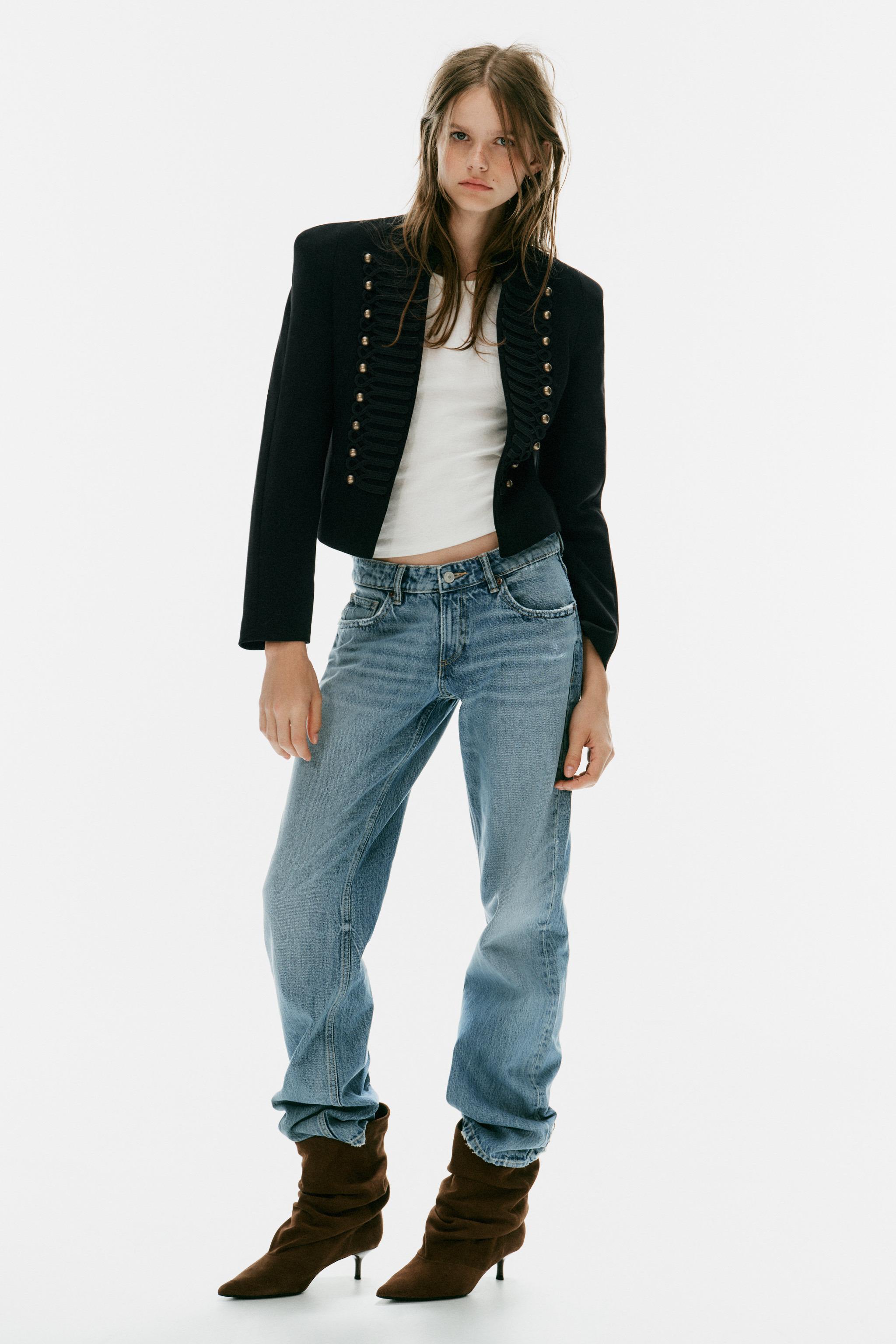 Fitted Blazer With Shoulder Pads - Black - Xs