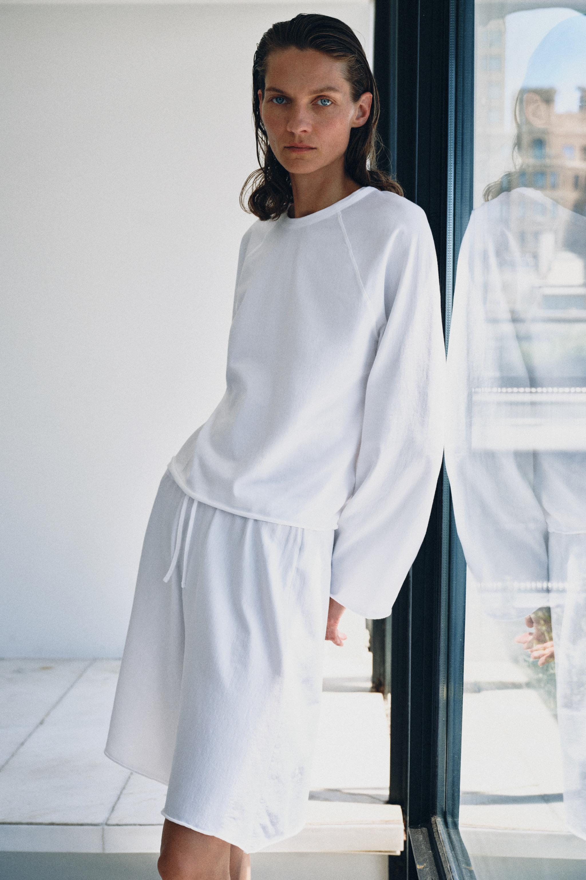 Long Sleeve Raglan T-Shirt - White - S