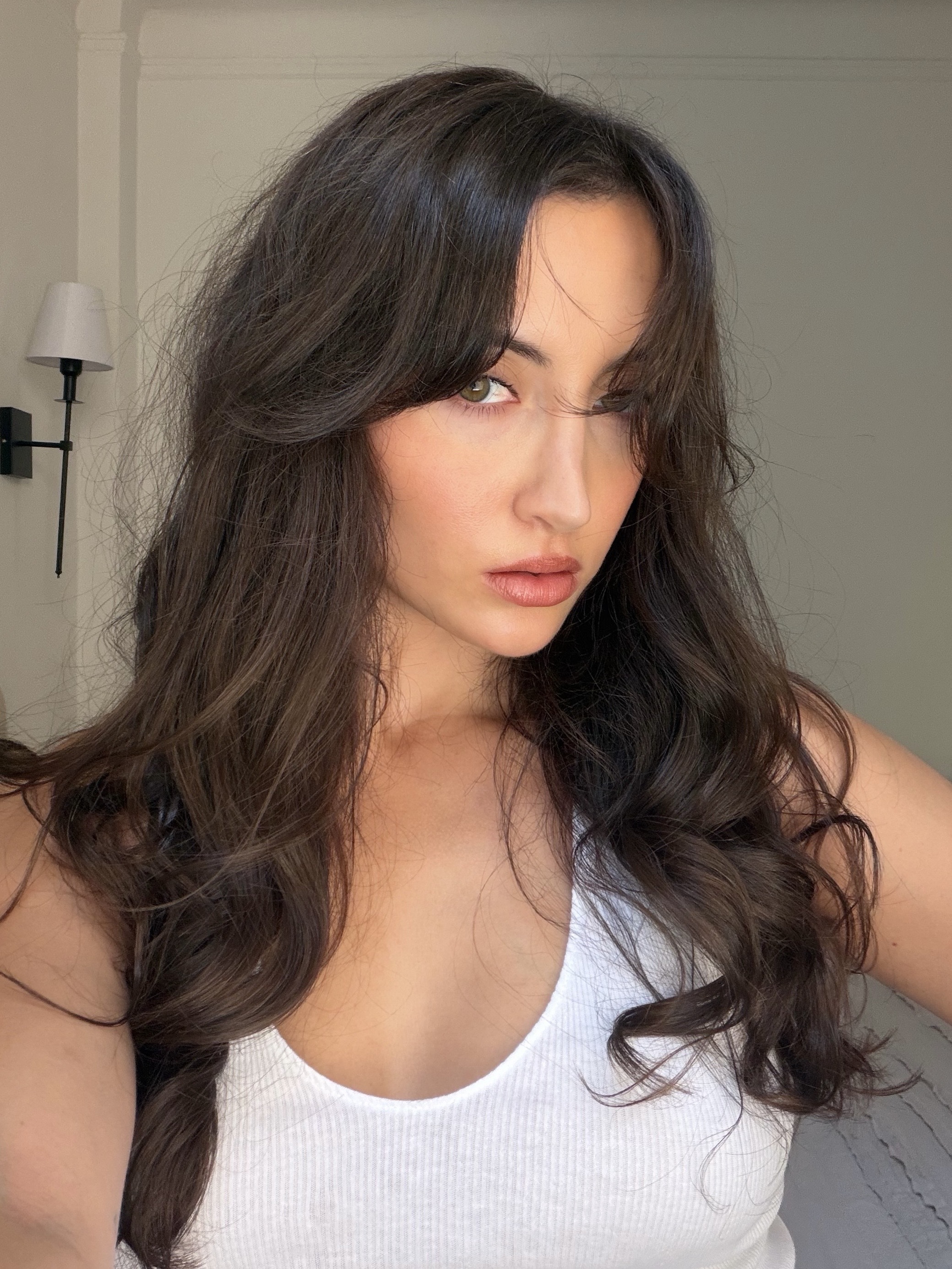 Selfie of WWW beauty editor Alyssa Brascia