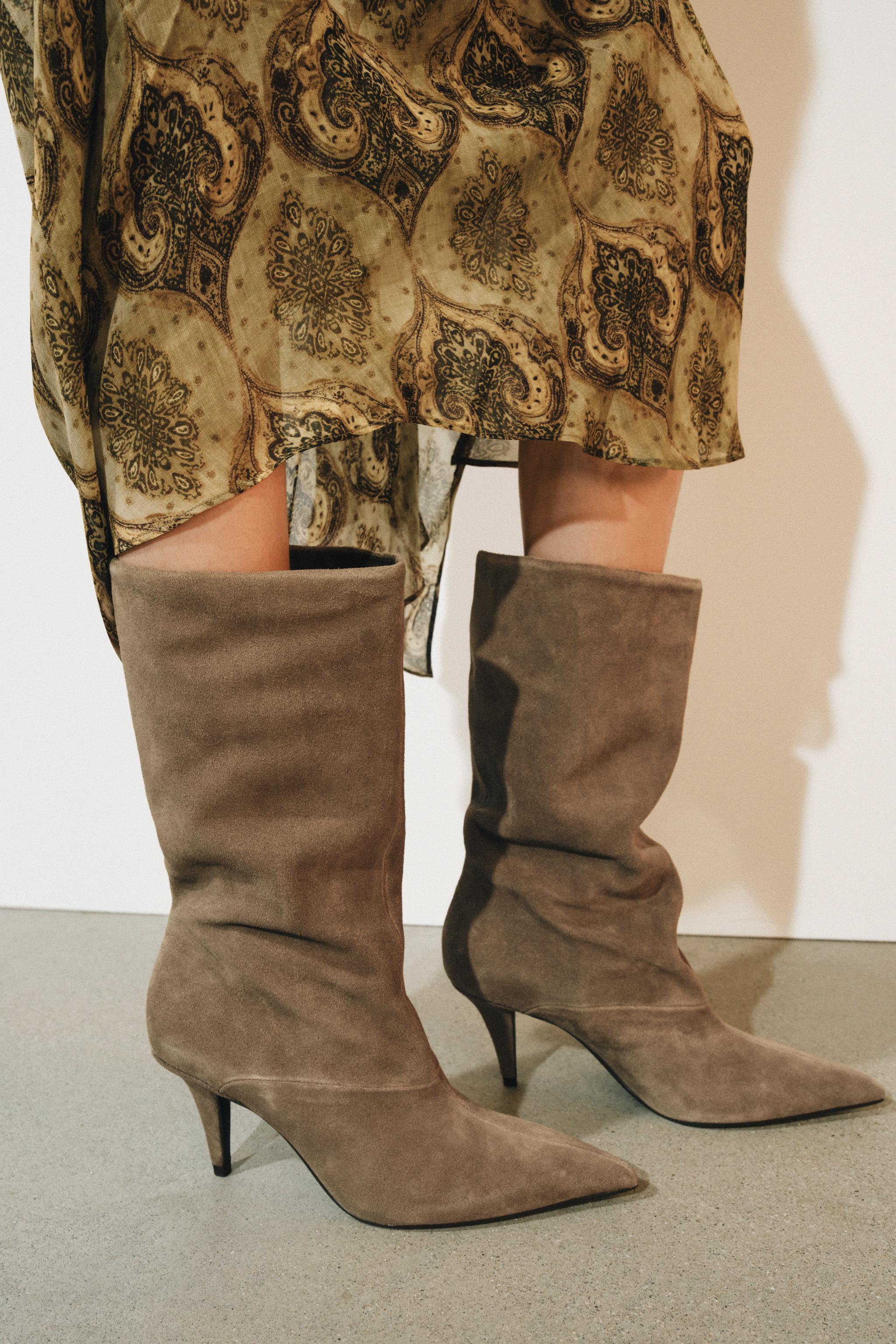 Gathered Split Suede Heeled Boots - Taupe Grey - 2