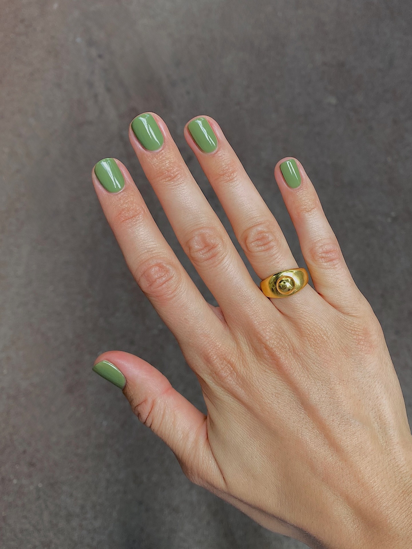 nail colours for august 2026